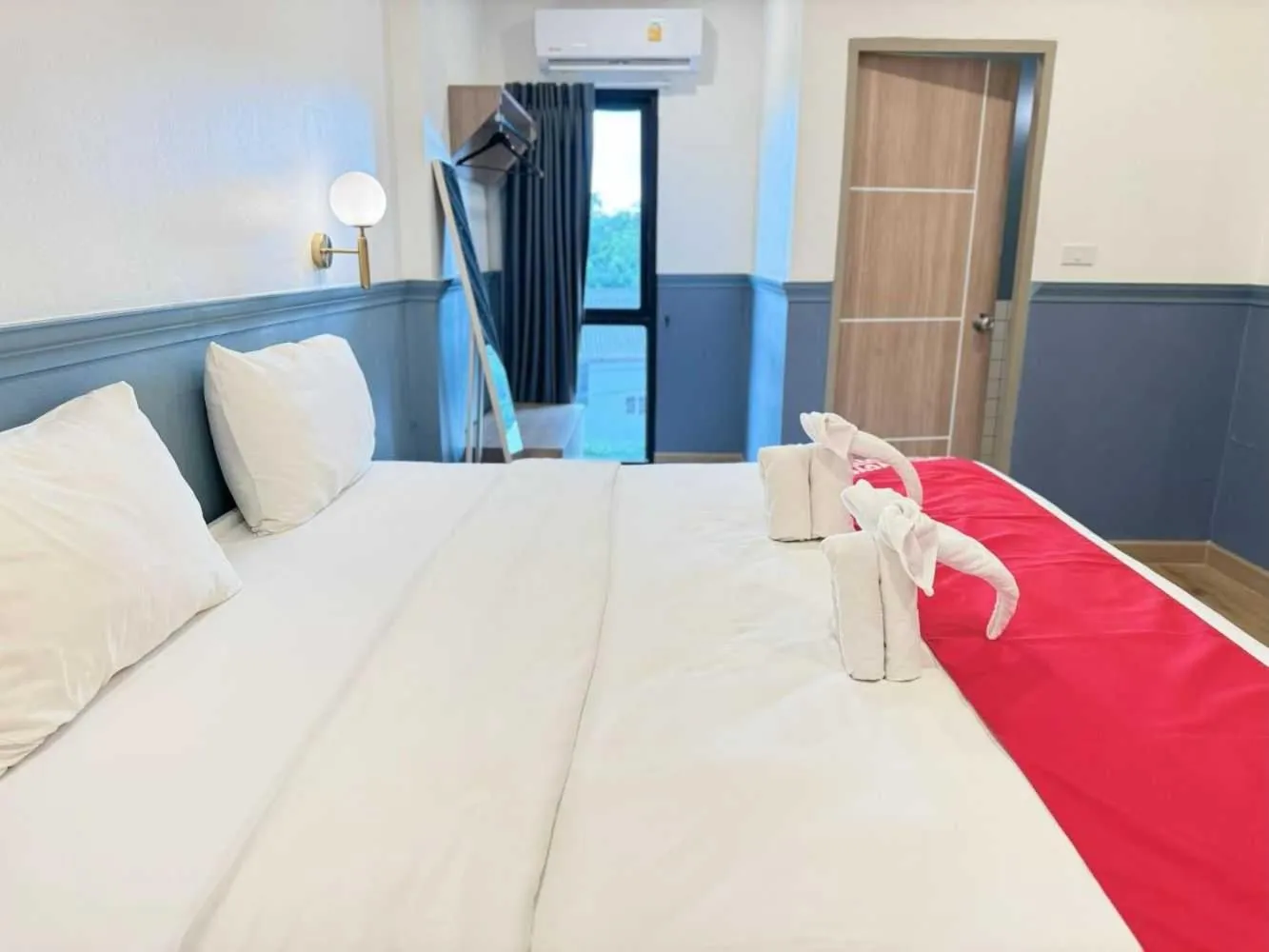 Bathroom, Bed in Collection O The Singha Chiangmai Hotel