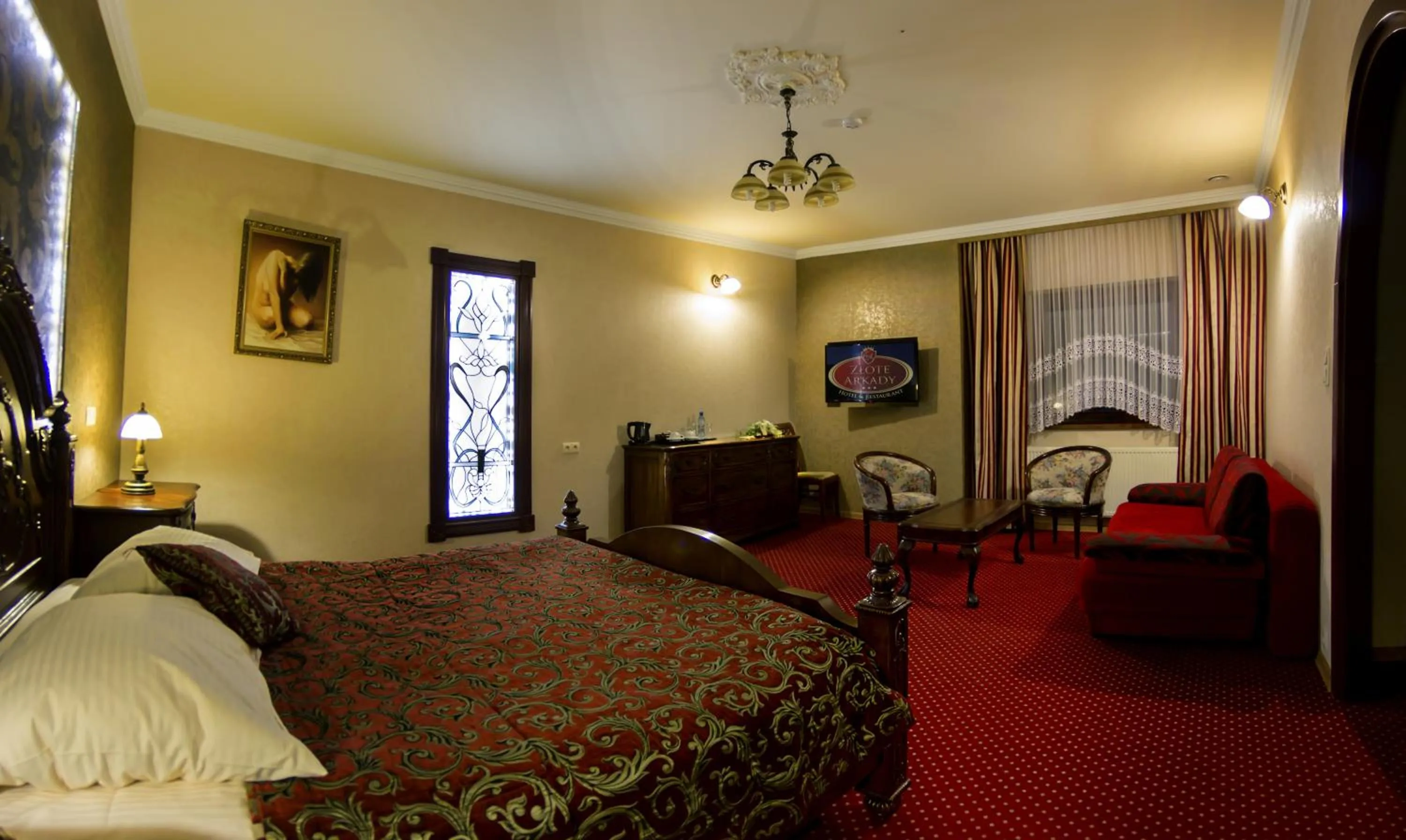 Photo of the whole room, Bed in Złote Arkady