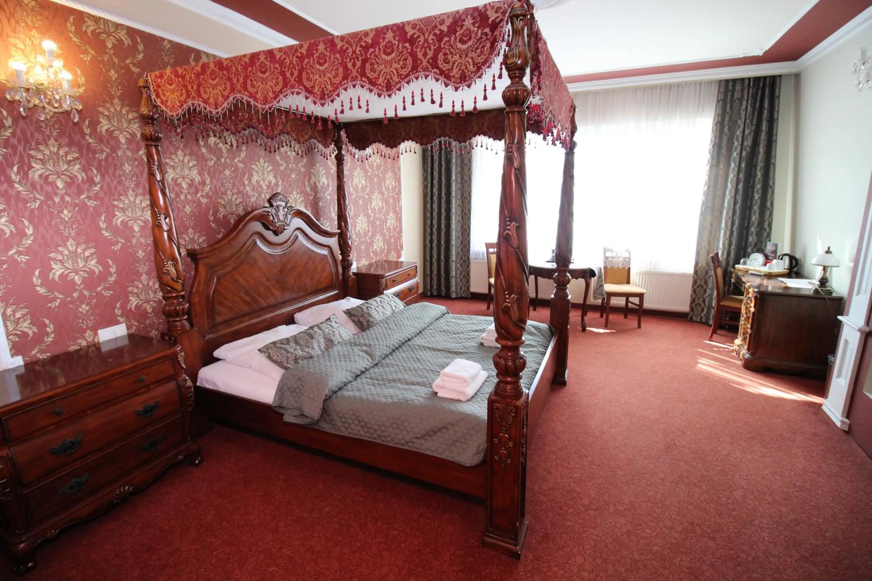 Bed in Złote Arkady