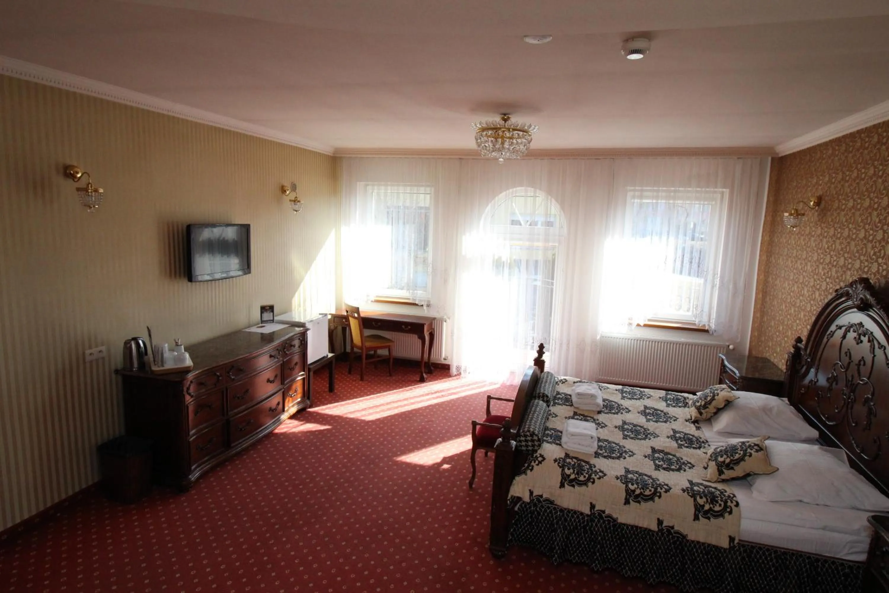 Photo of the whole room, Bed in Złote Arkady