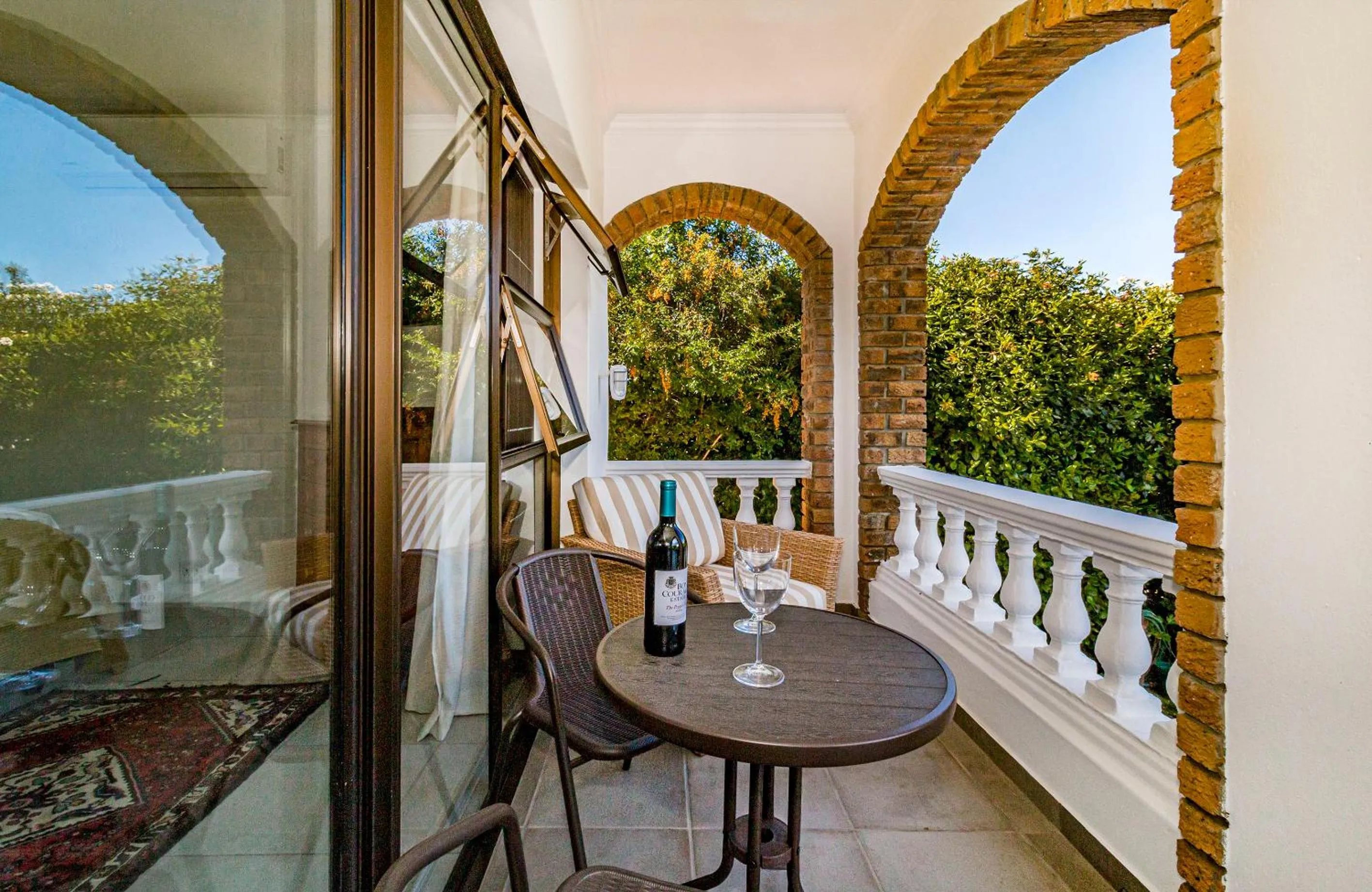 Patio in 5 Rembrandt Guesthouse