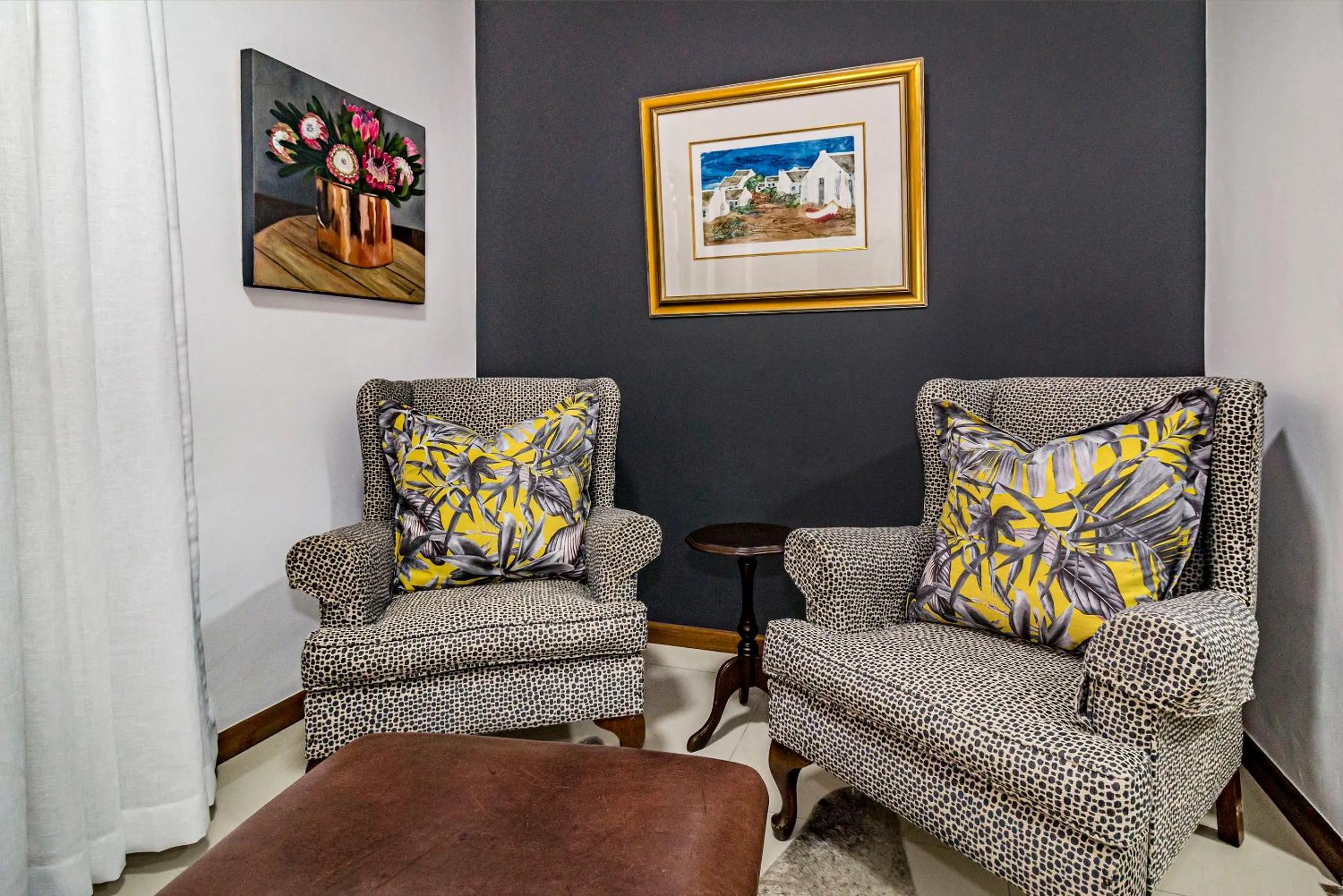 Living room in 5 Rembrandt Guesthouse