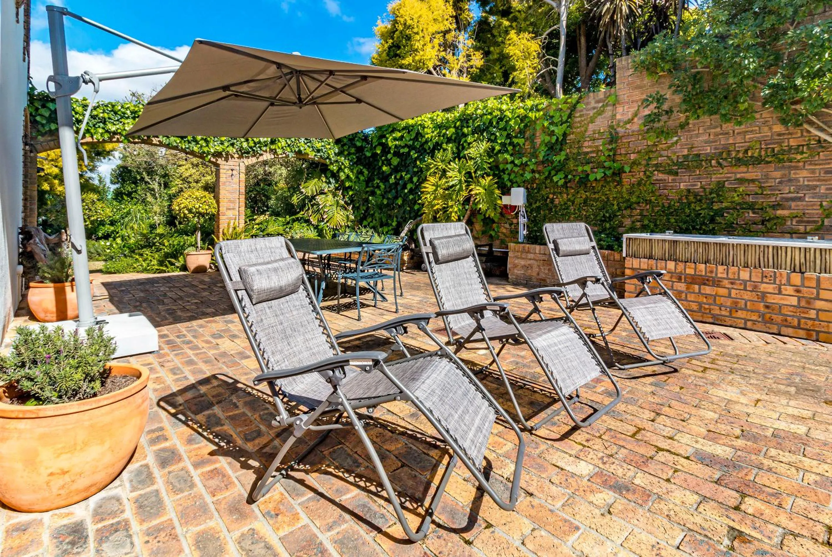 Garden in 5 Rembrandt Guesthouse