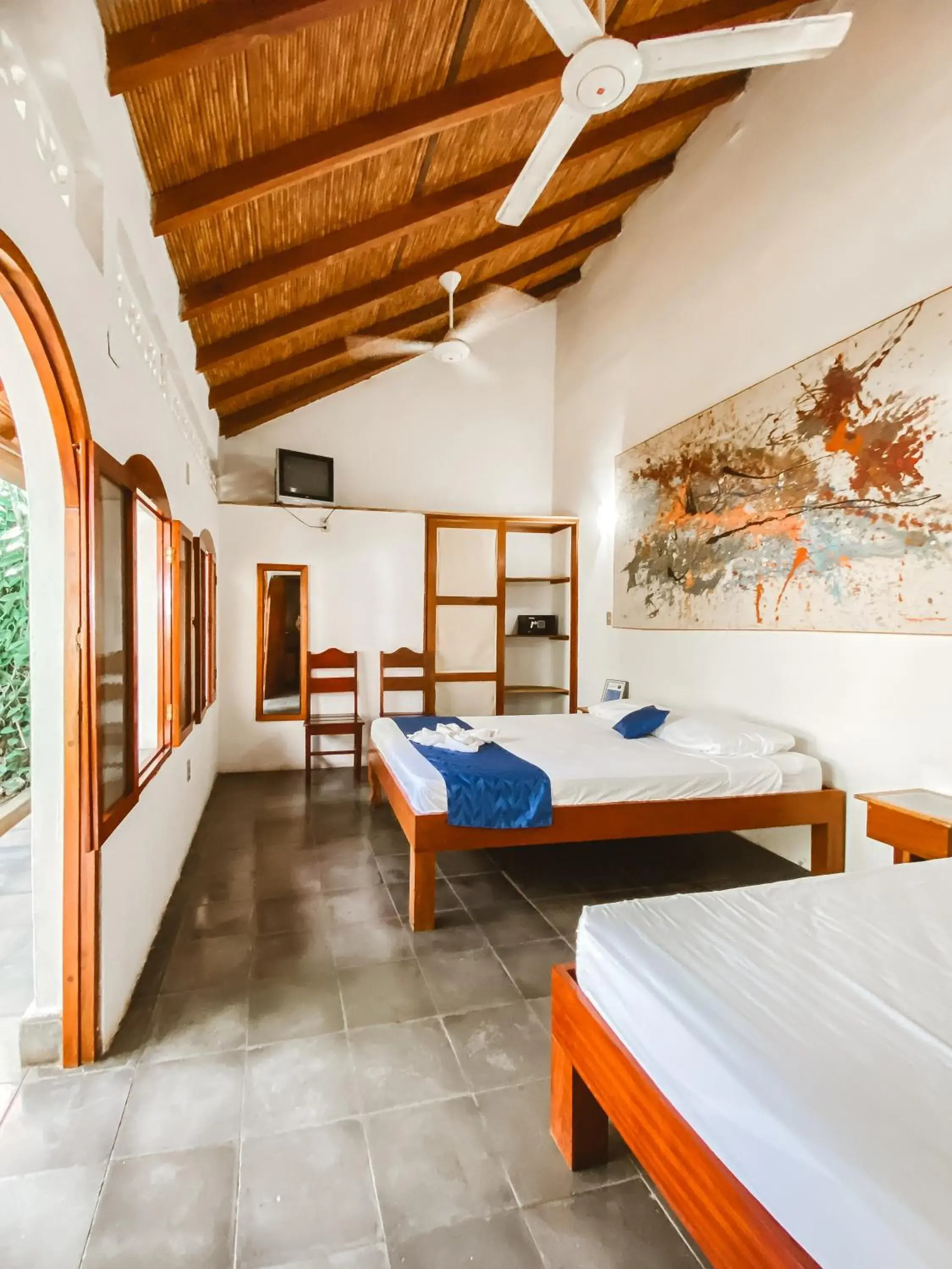 Triple Room with Private Bathroom in Hotel il Padrino Triple Room with Private Bathroom in Hotel il Padrino