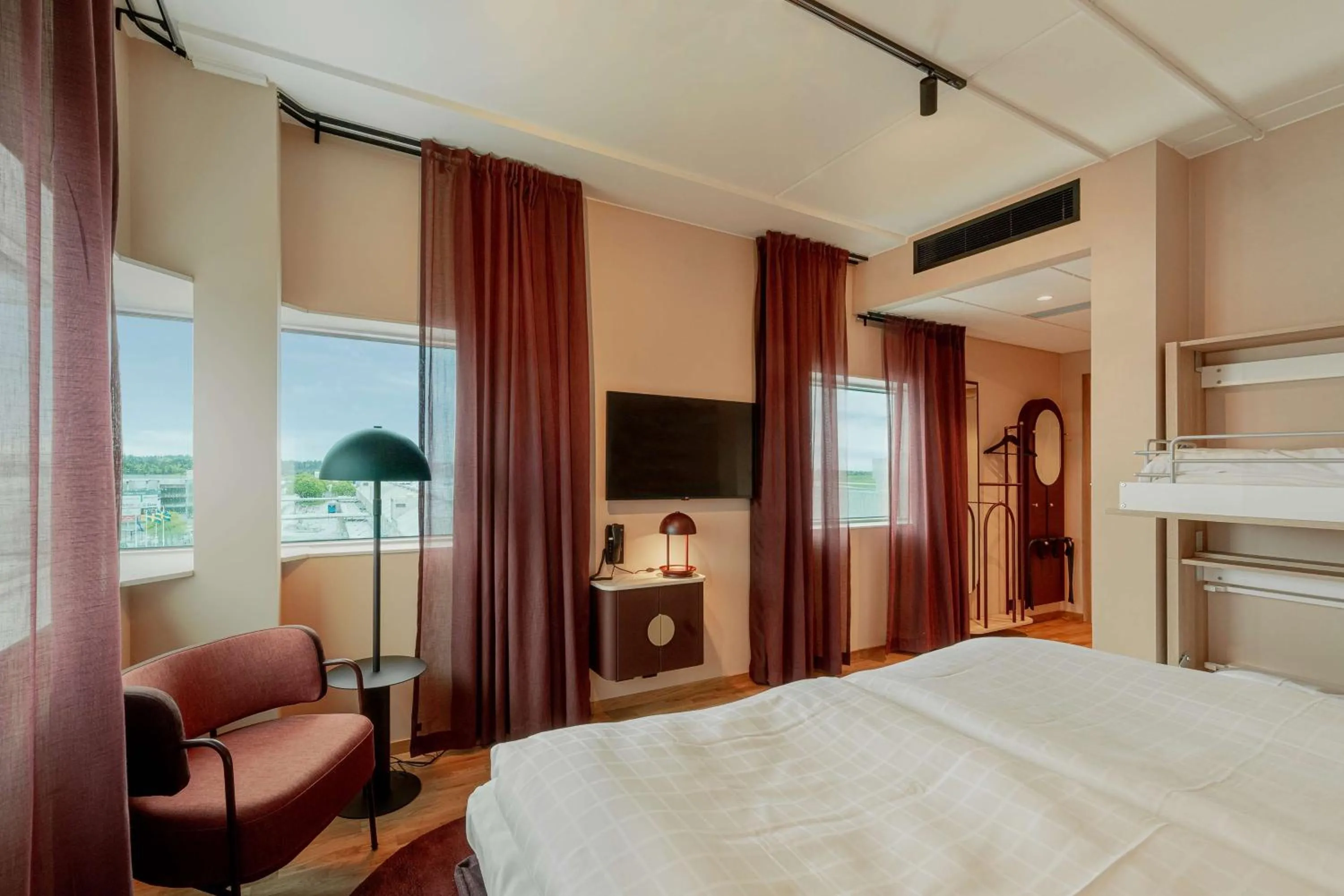 Bedroom, Bed in Scandic Landvetter