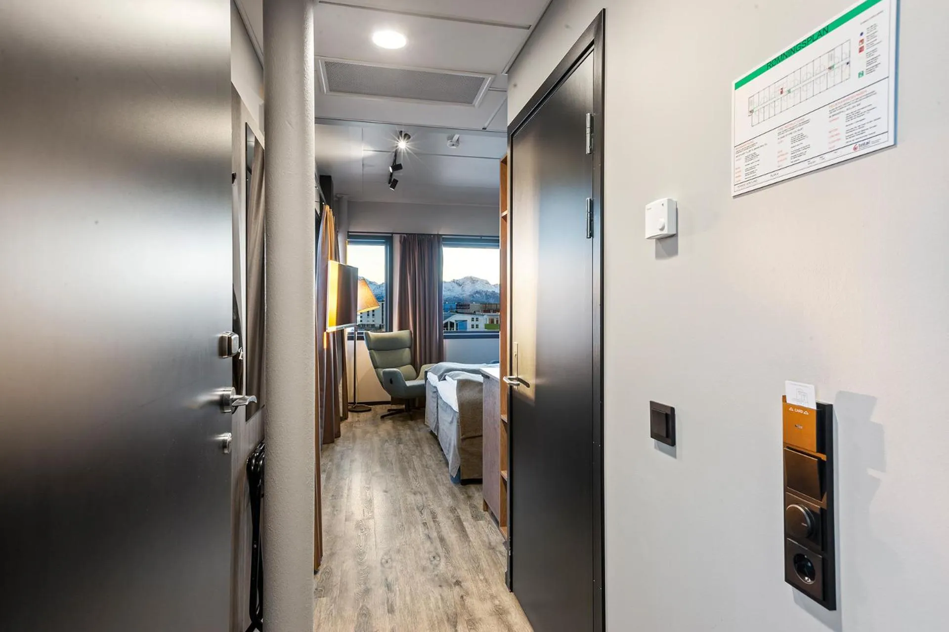 Photo of the whole room in Scandic Sortland