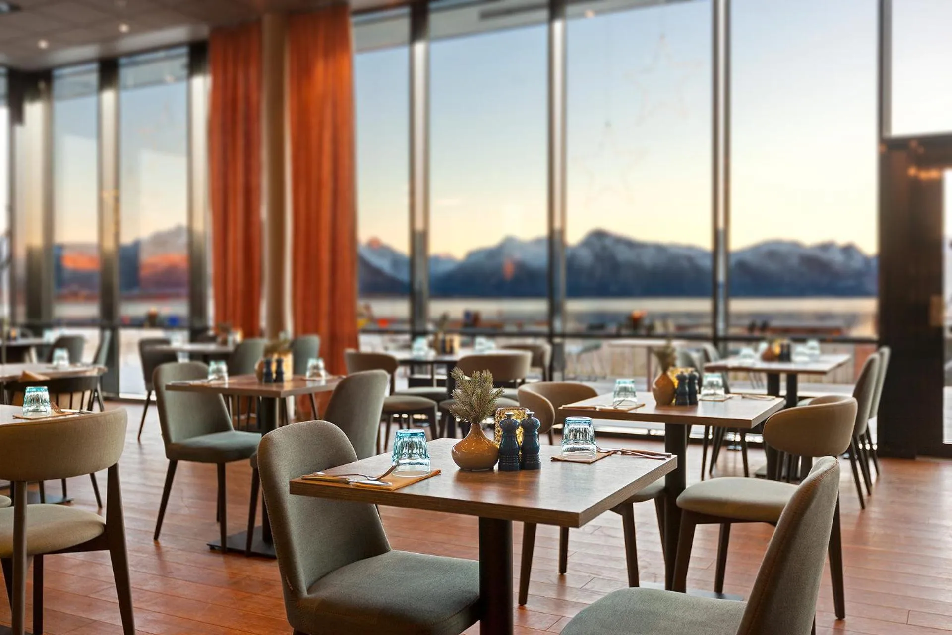 Restaurant/places to eat in Scandic Sortland