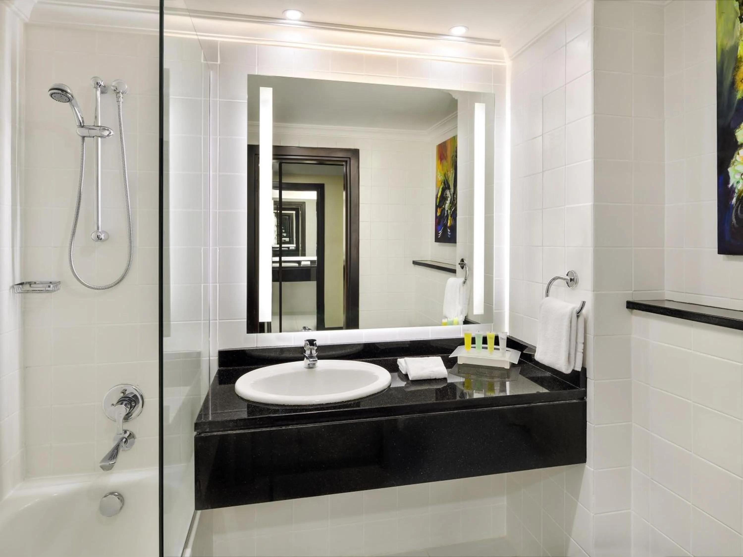 Bedroom in Mövenpick Hotel Amman