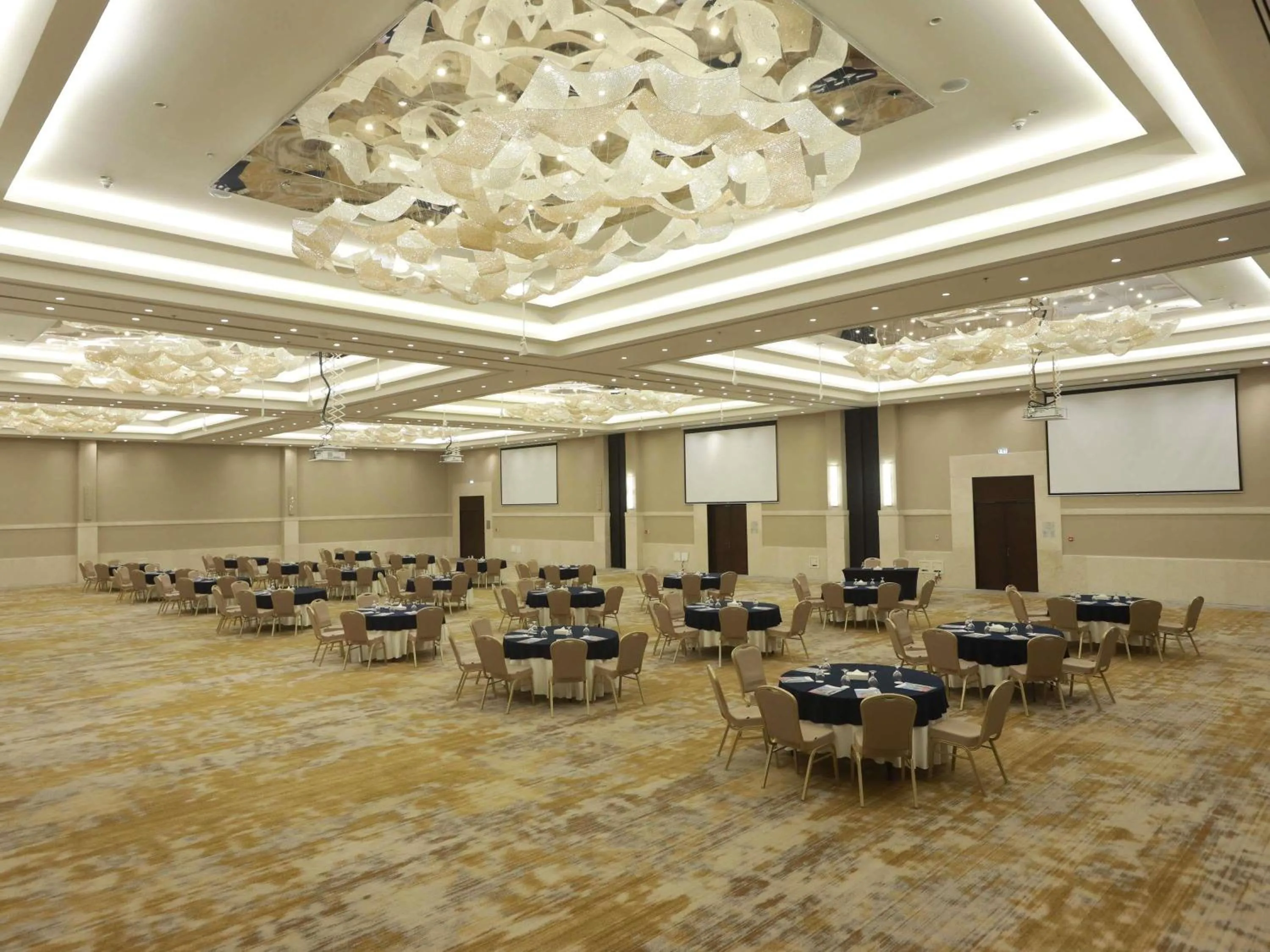 Meeting/conference room in Mövenpick Hotel Amman
