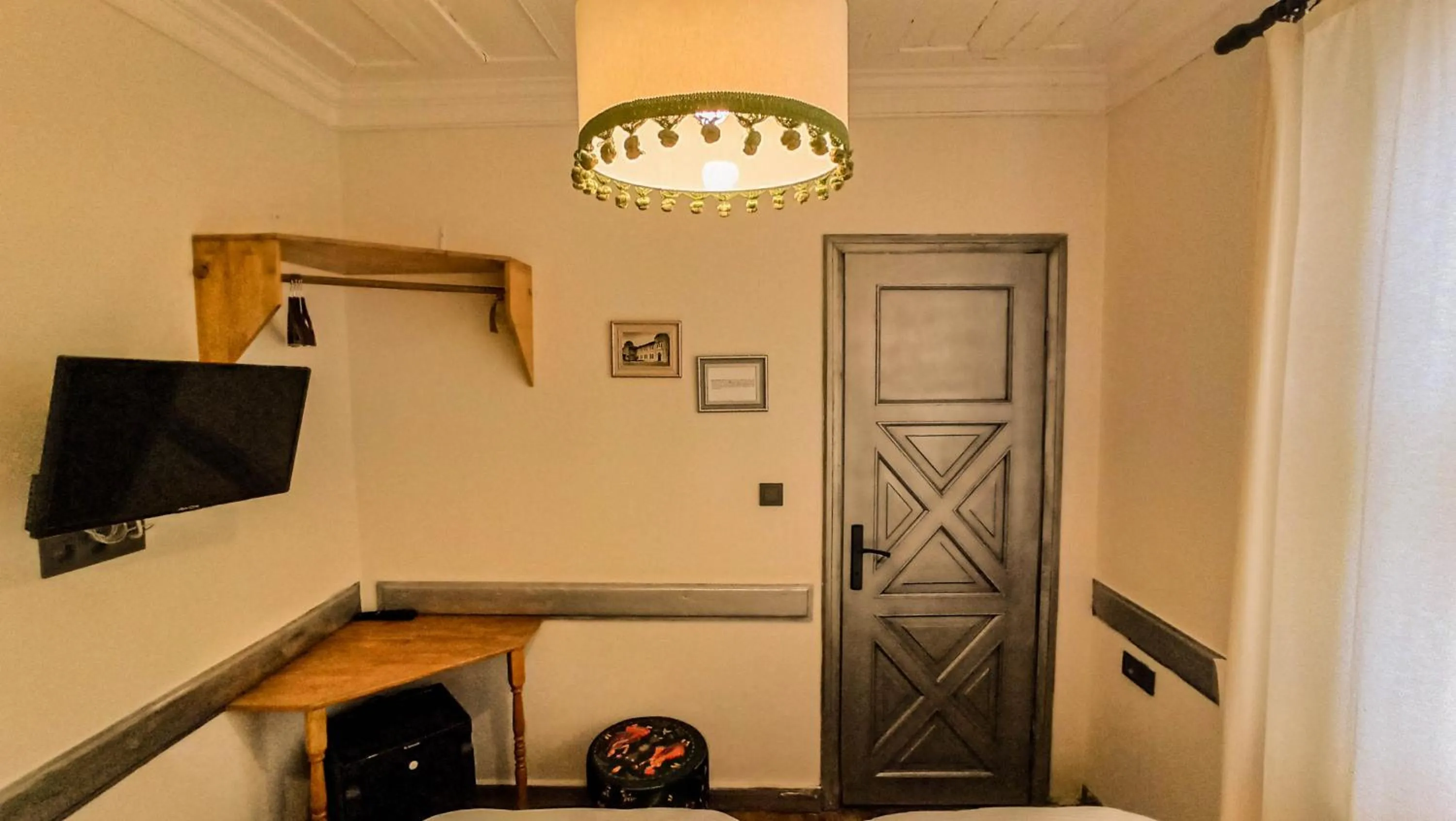 TV and multimedia in Variante Hotel