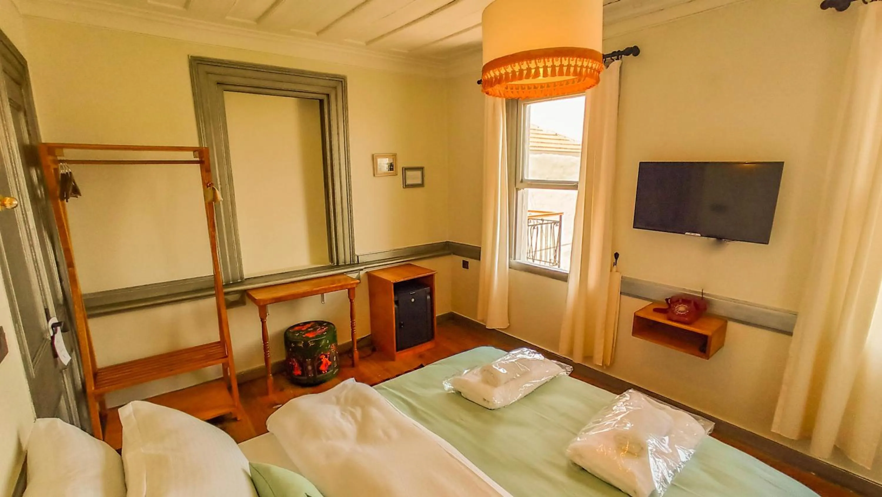 TV and multimedia, Bed in Variante Hotel