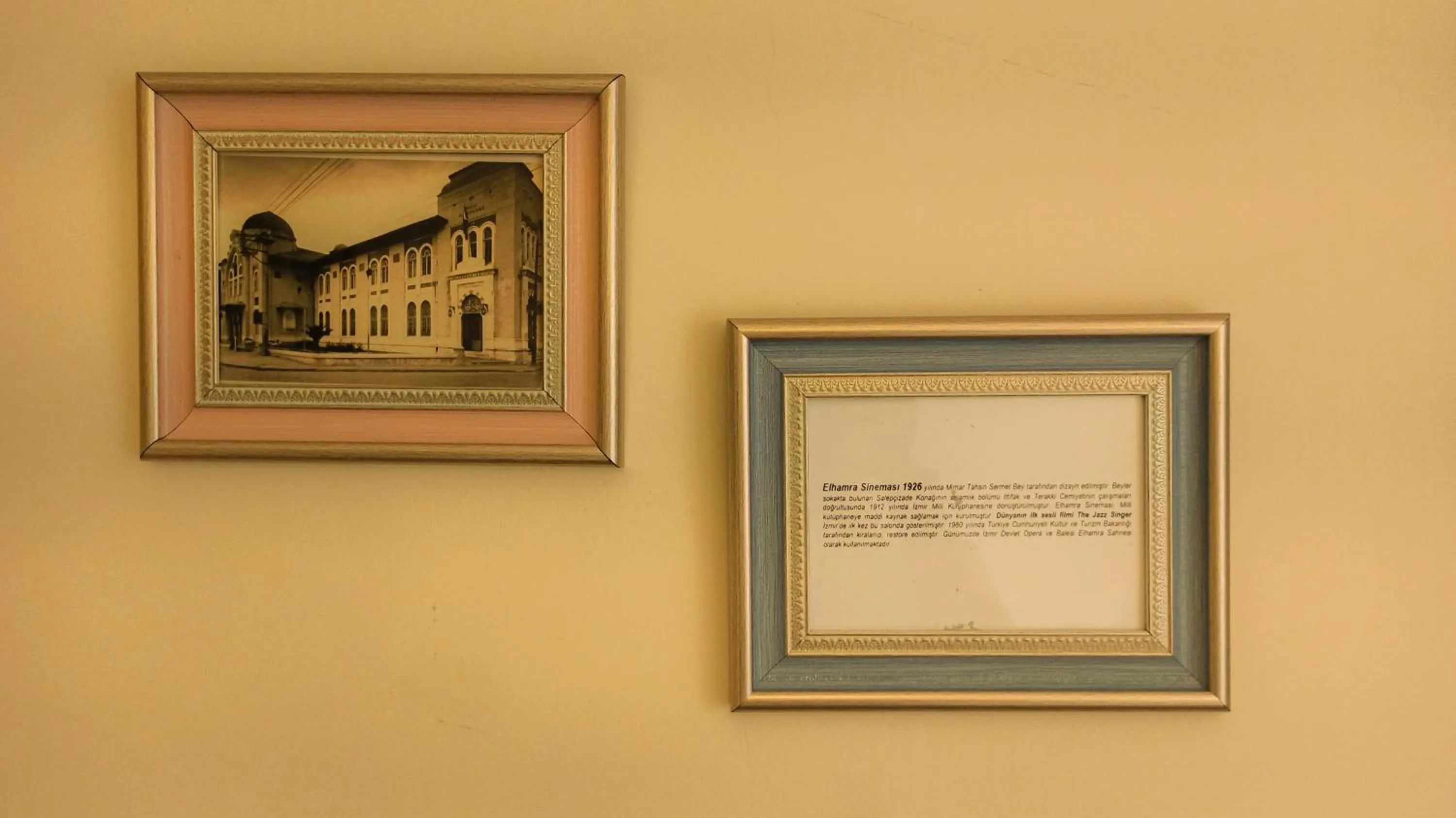 Logo/Certificate/Sign in Variante Hotel