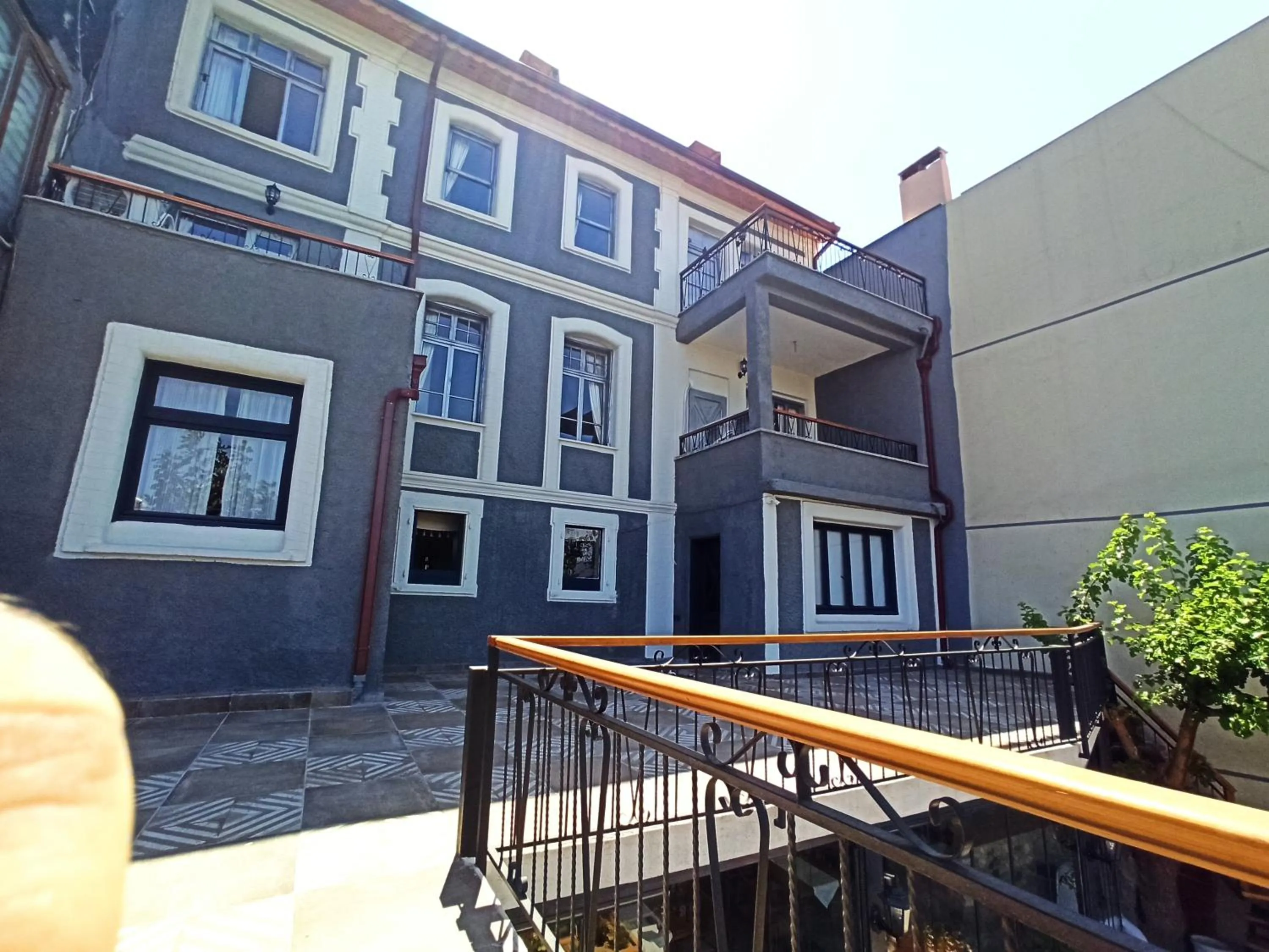 Property building in Variante Hotel