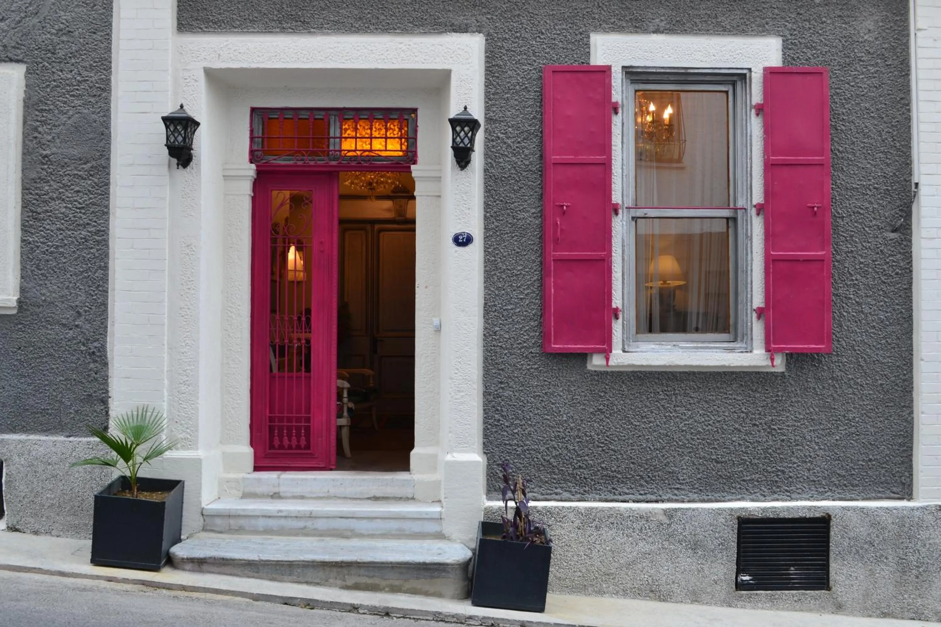 Property building in Variante Hotel