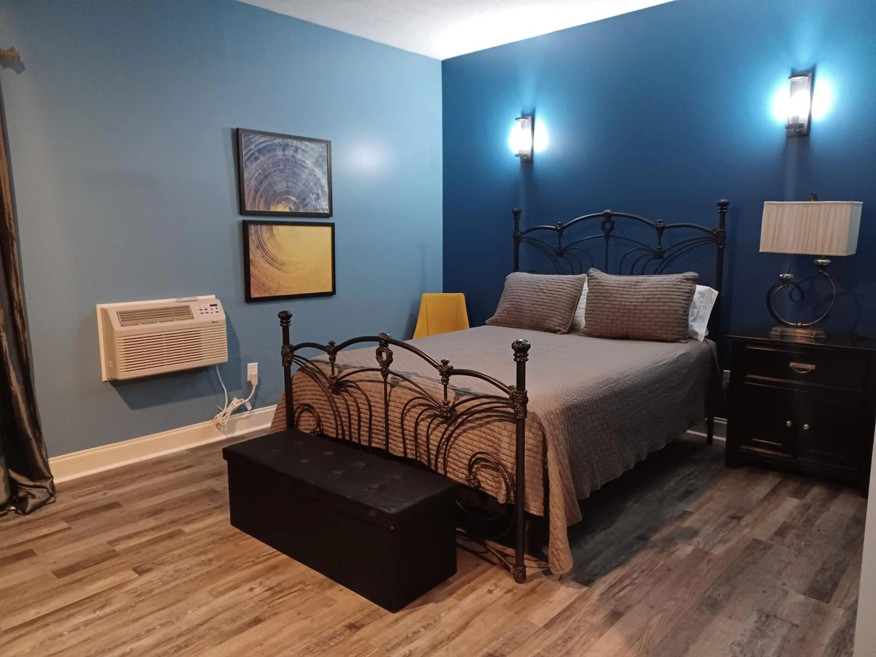 Bed in Natchez Manor Bed & Breakfast