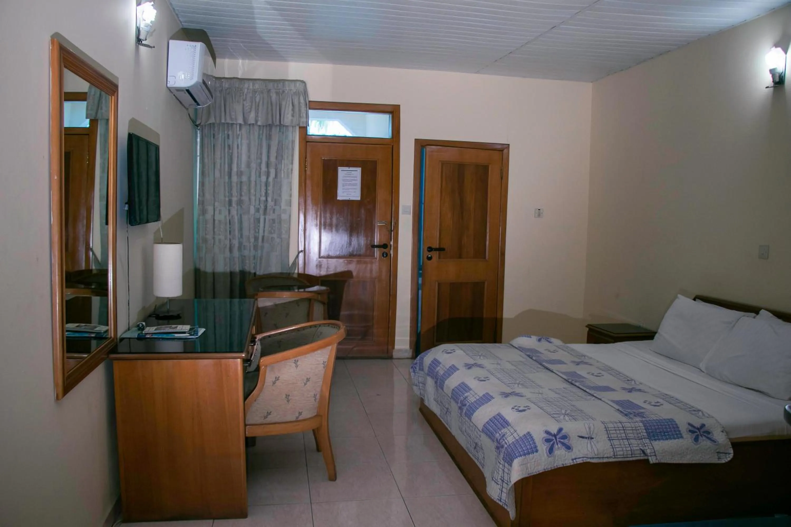 Bed in Monarch Hotel