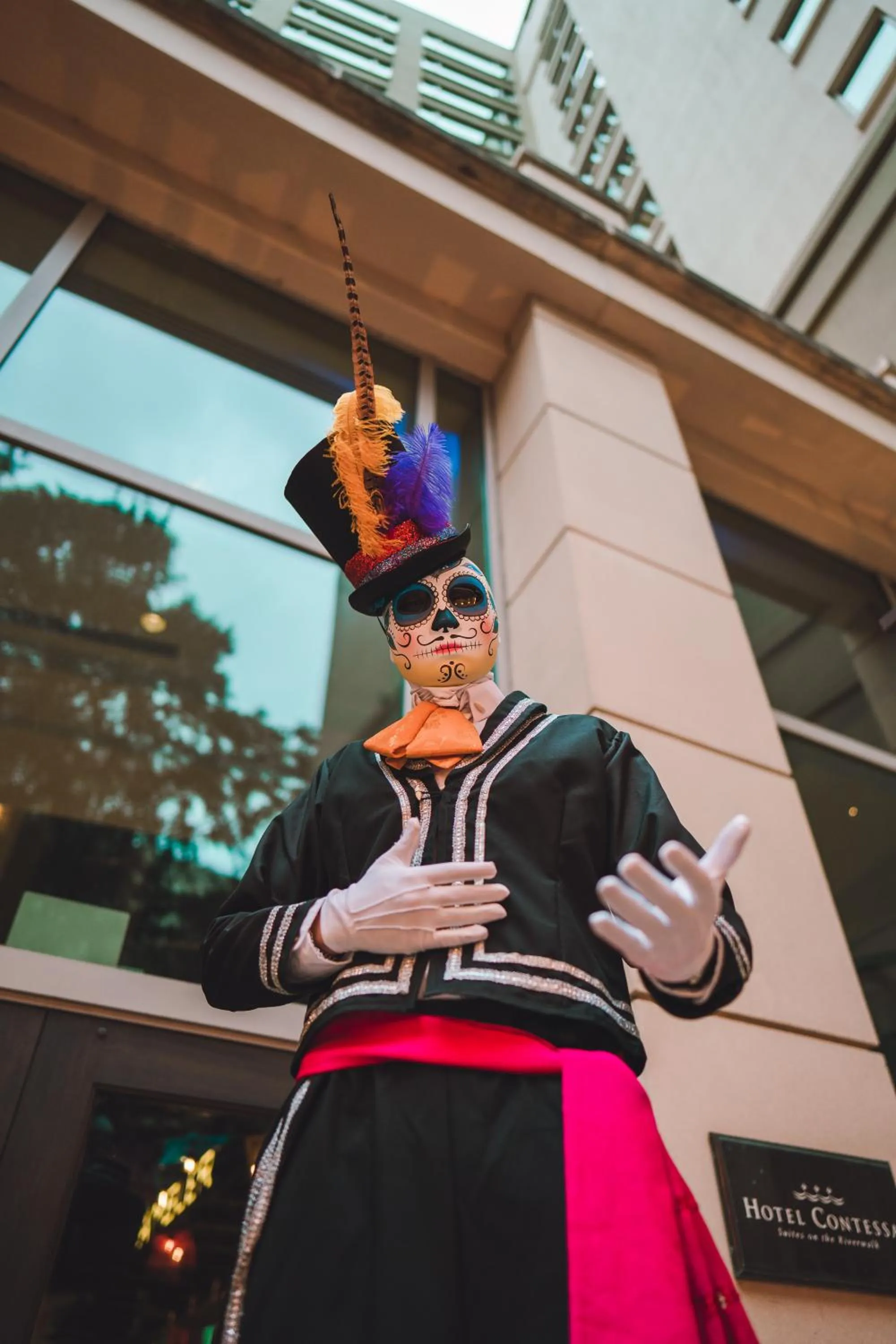 Property building in Hotel Contessa - Suites on the Riverwalk