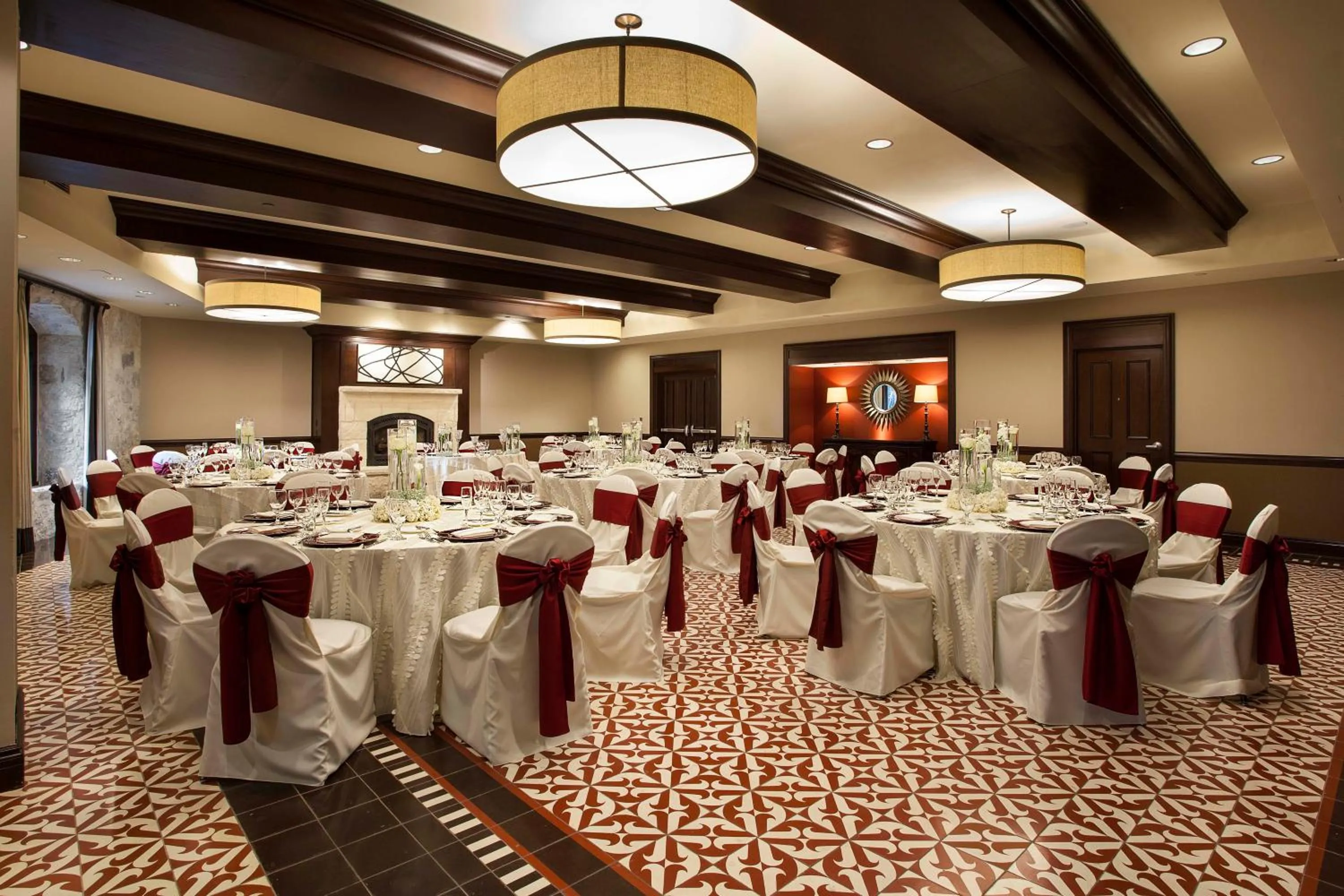 wedding in Hotel Contessa - Suites on the Riverwalk