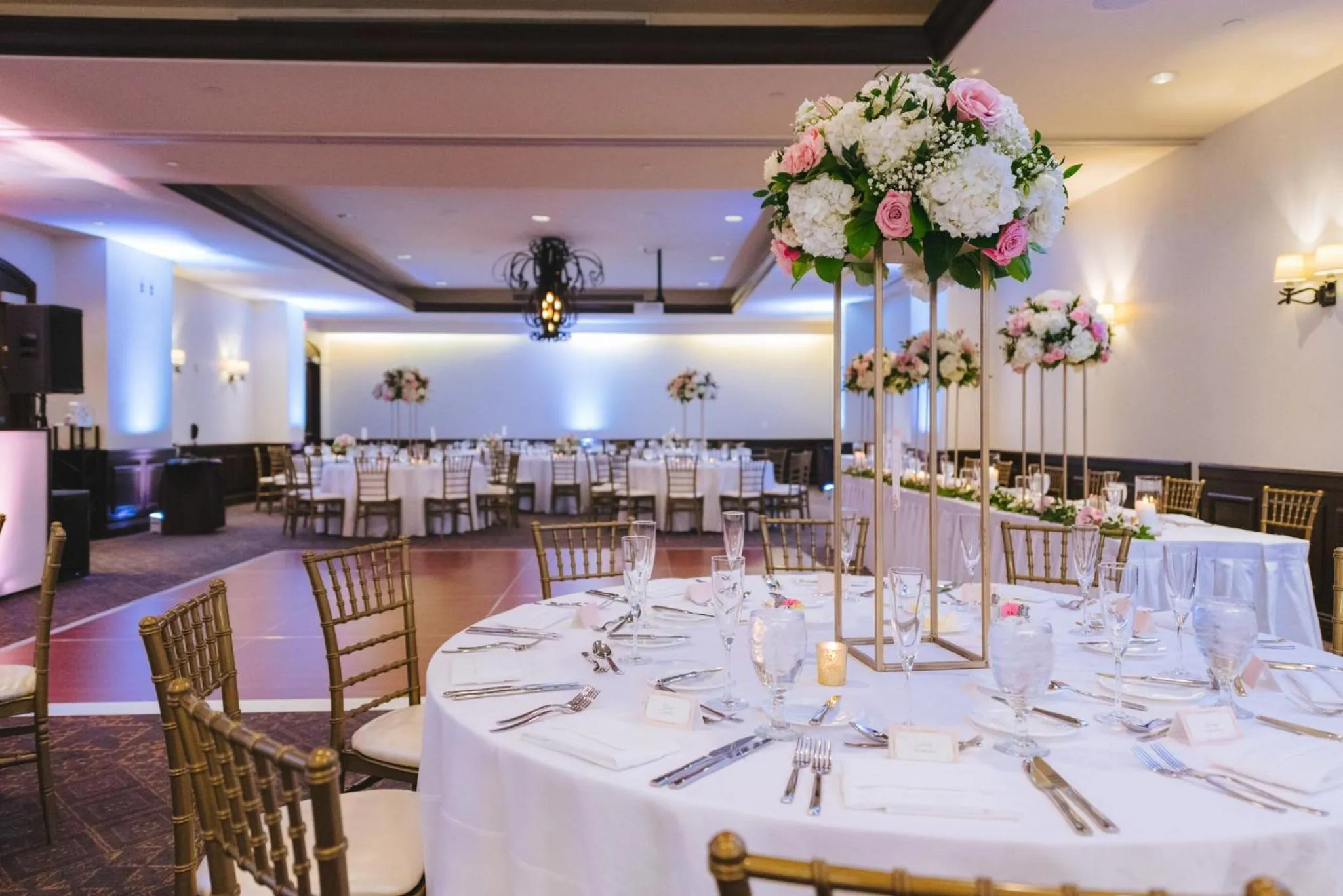 wedding in Hotel Contessa - Suites on the Riverwalk