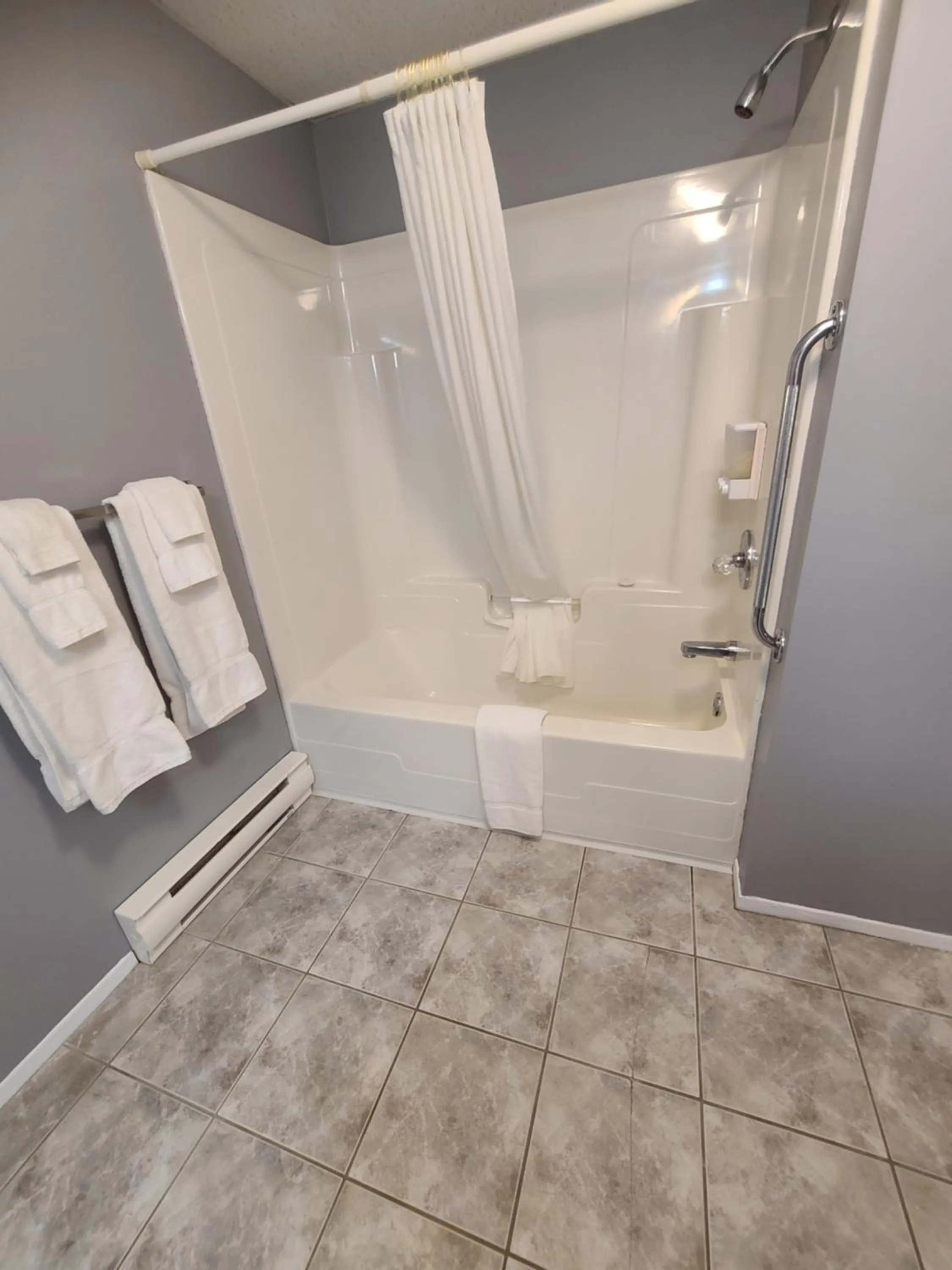 Bathroom in Horizon 777