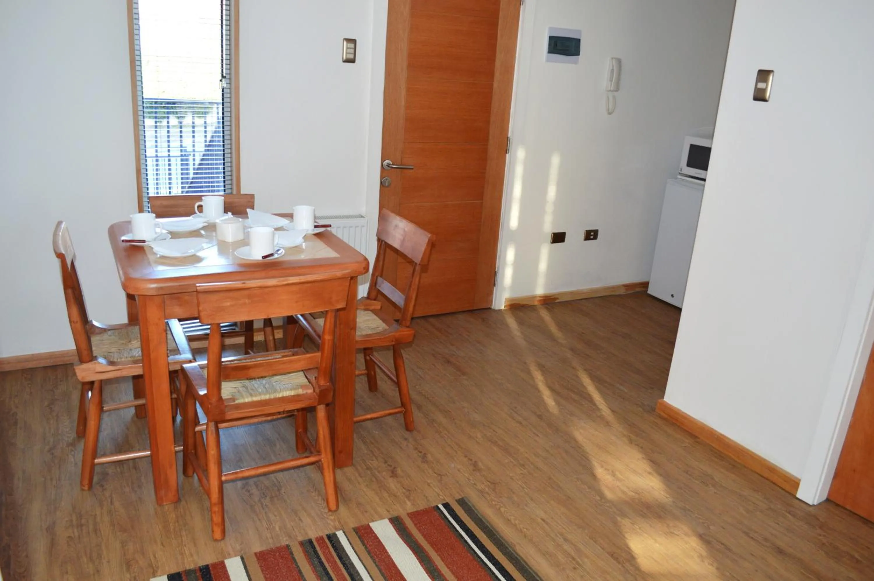 Restaurant/places to eat in Apart Hotel Quillango