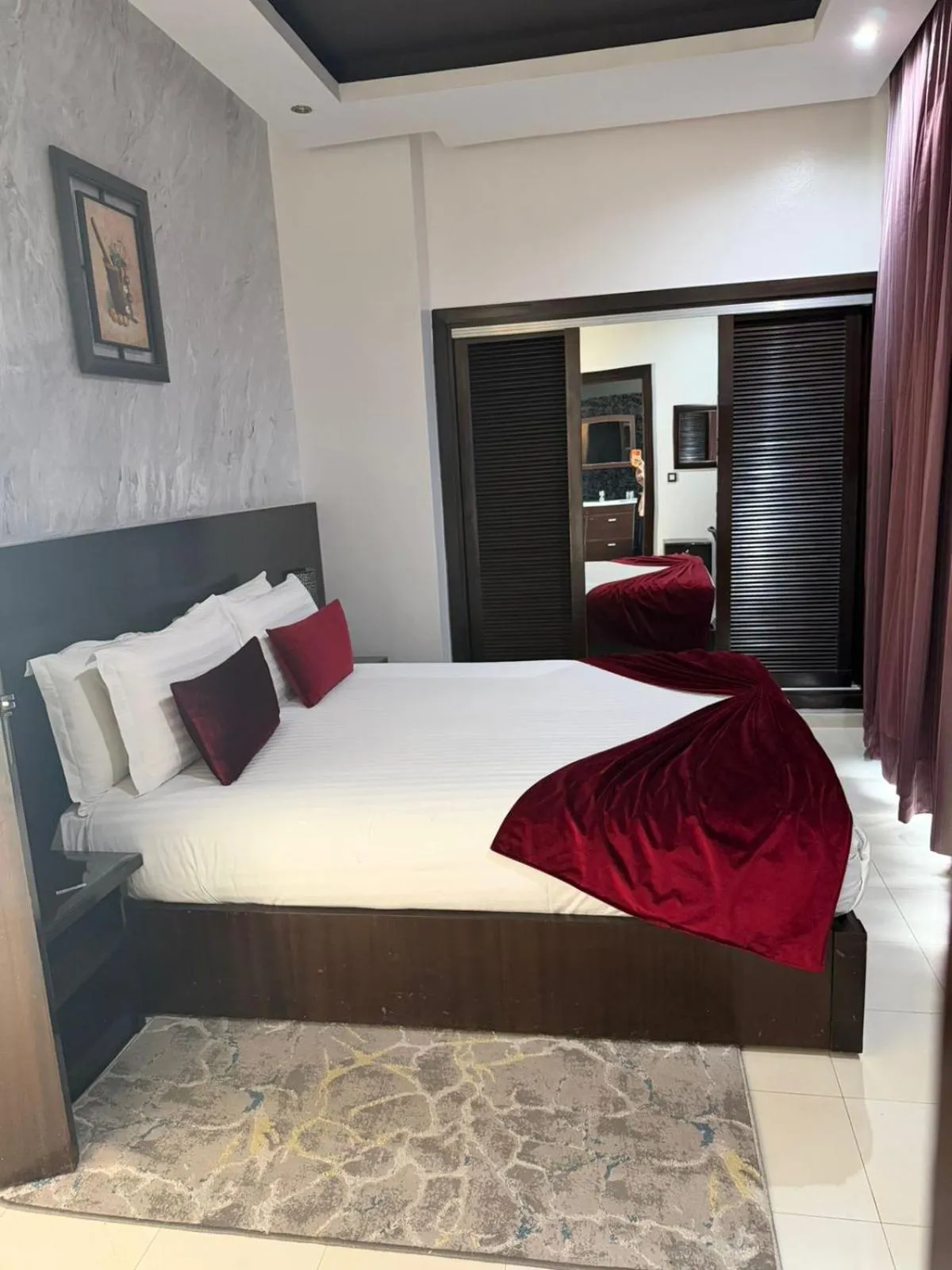 Bed in Hotel La Capitale