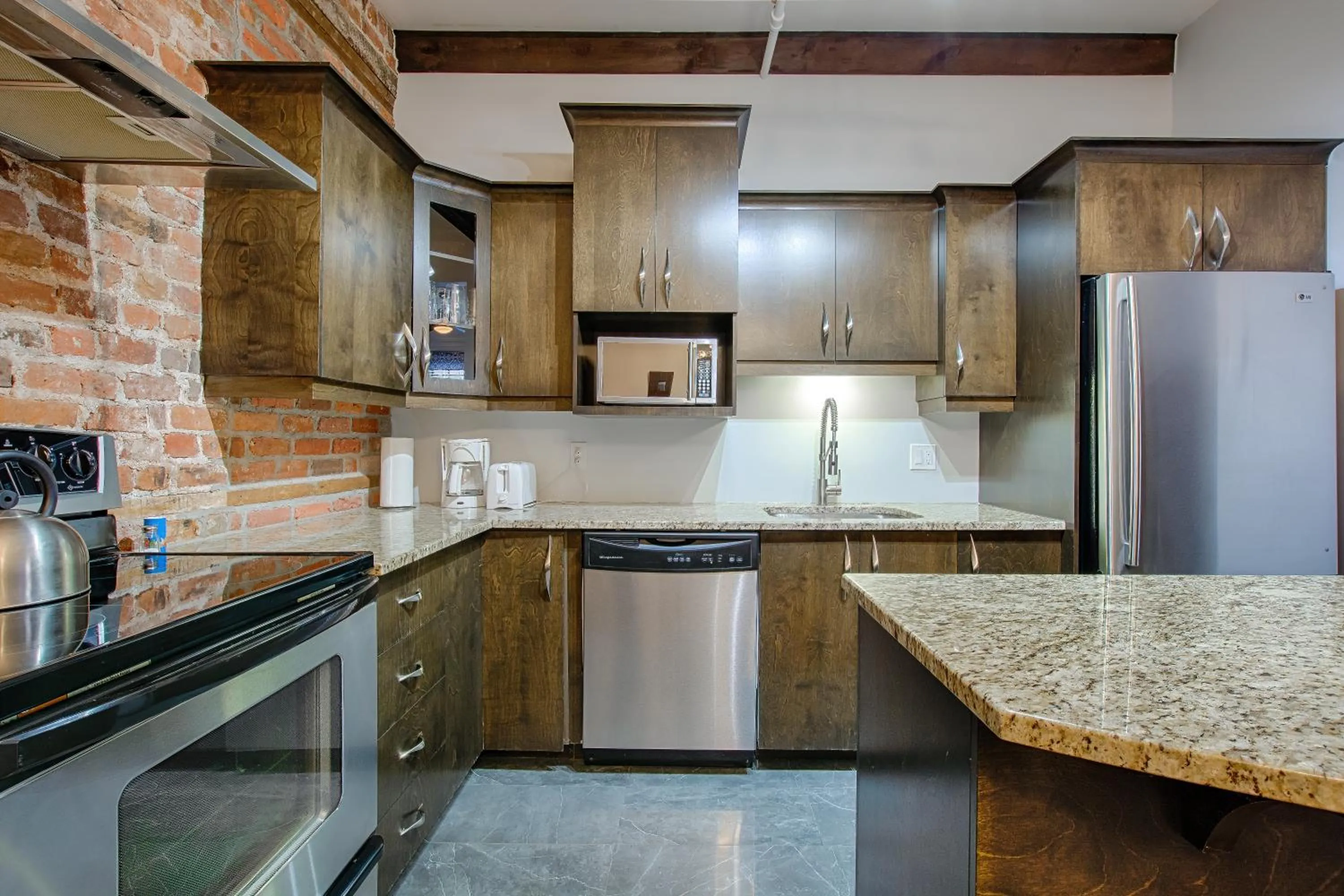 Kitchen or kitchenette in Les Lofts St-Jo - Par Les Lofts Vieux-Québec