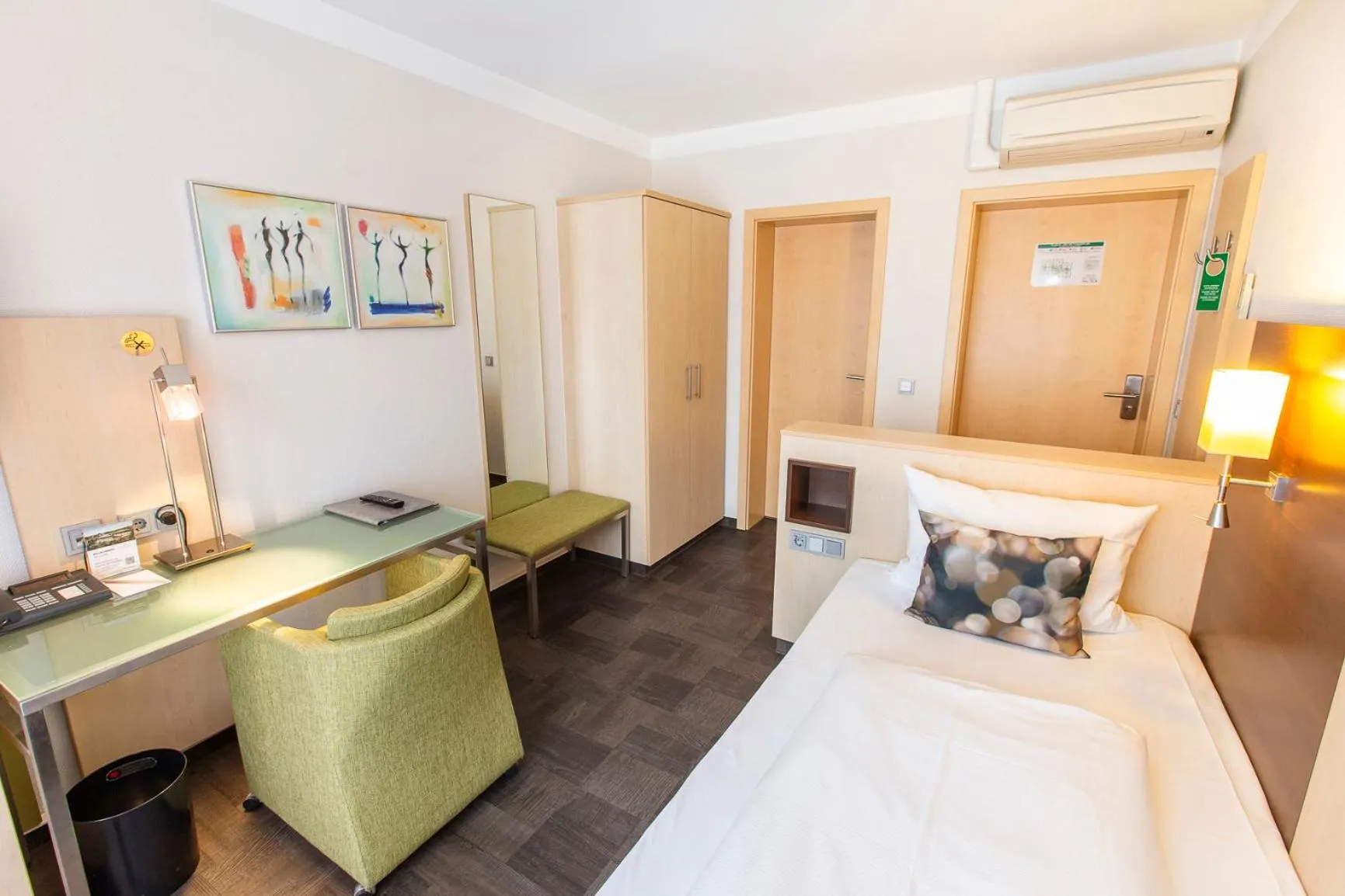 Photo of the whole room, Bed in Hotel Scheffelhöhe