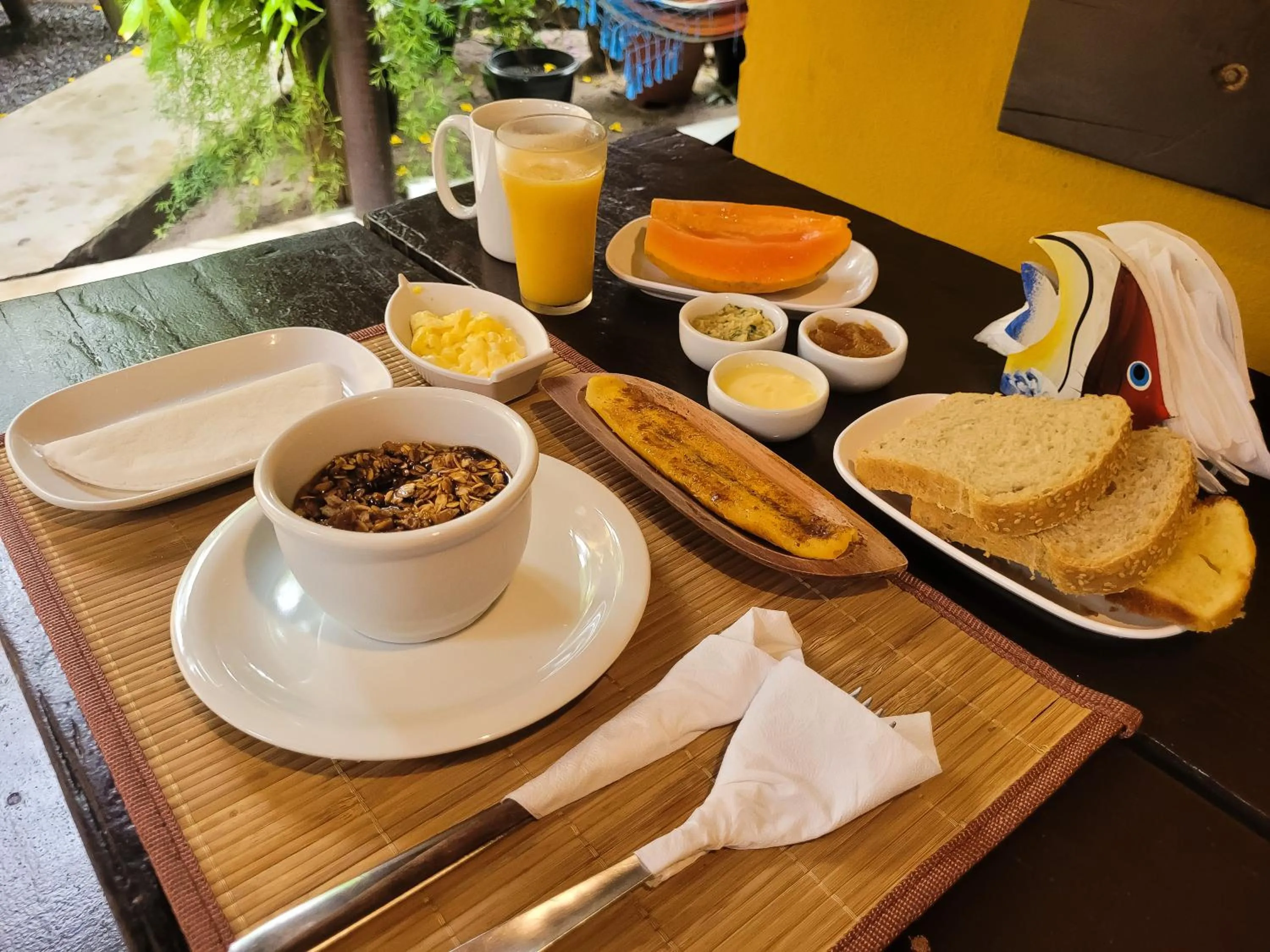 Restaurant/places to eat in Pousada Raiz Forte