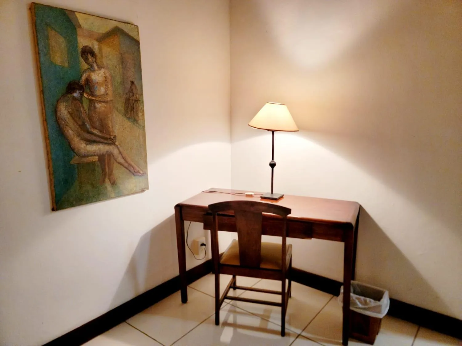 Text overlay in Hotel Casa del Sol