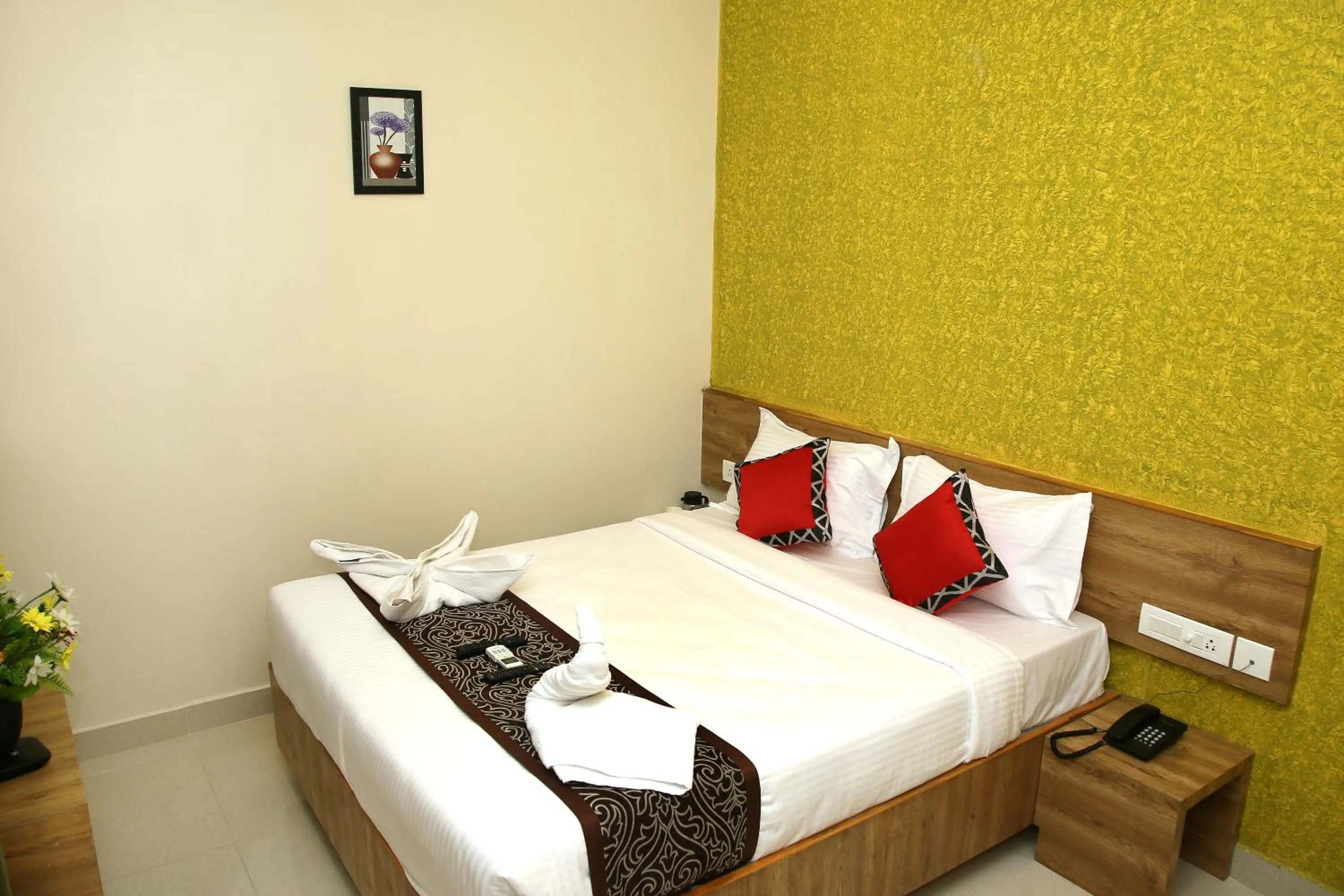 Bed in Apollo Court (Apollo hospital,Sankara natralya, US consulate