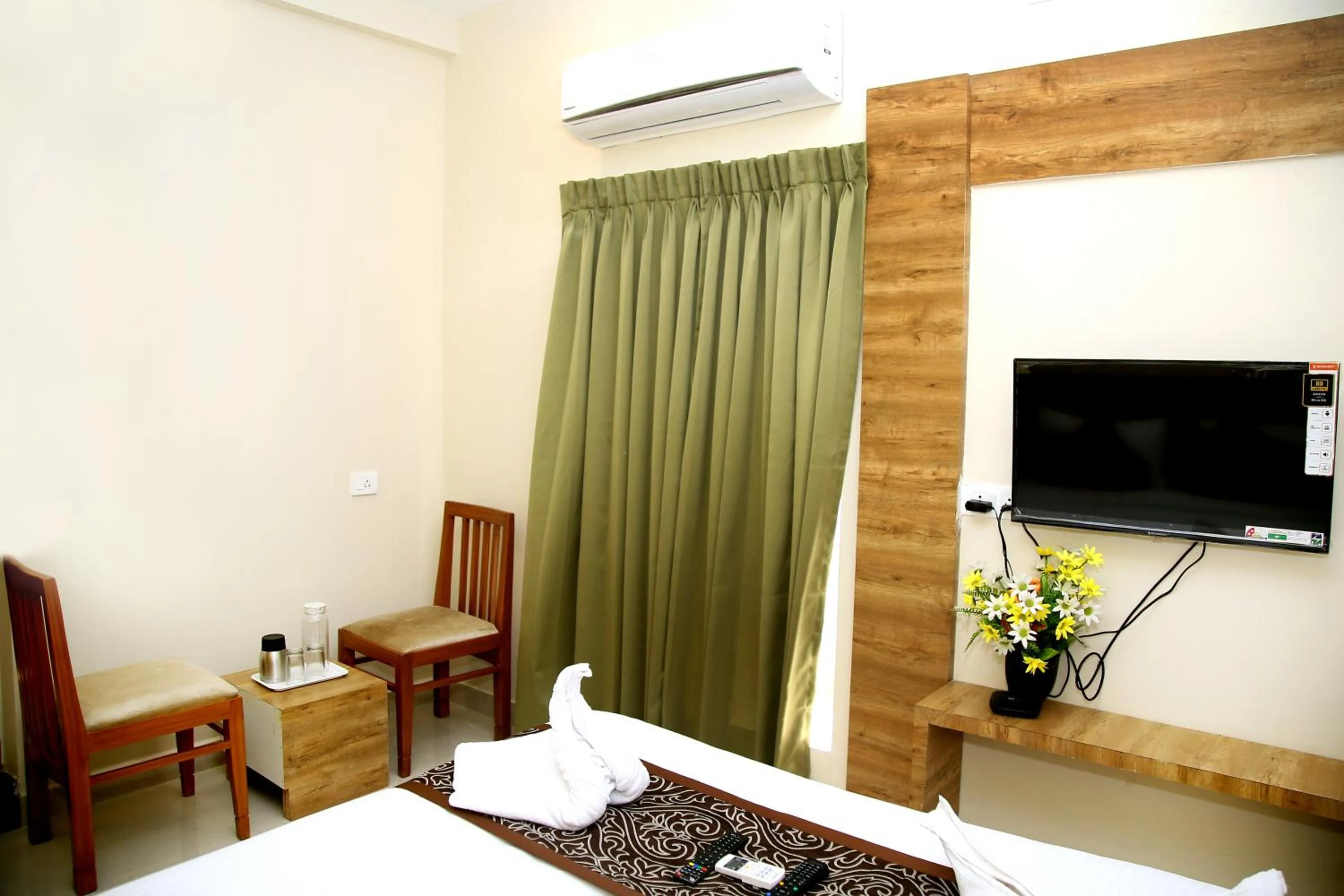 Bed in Apollo Court (Apollo hospital,Sankara natralya, US consulate