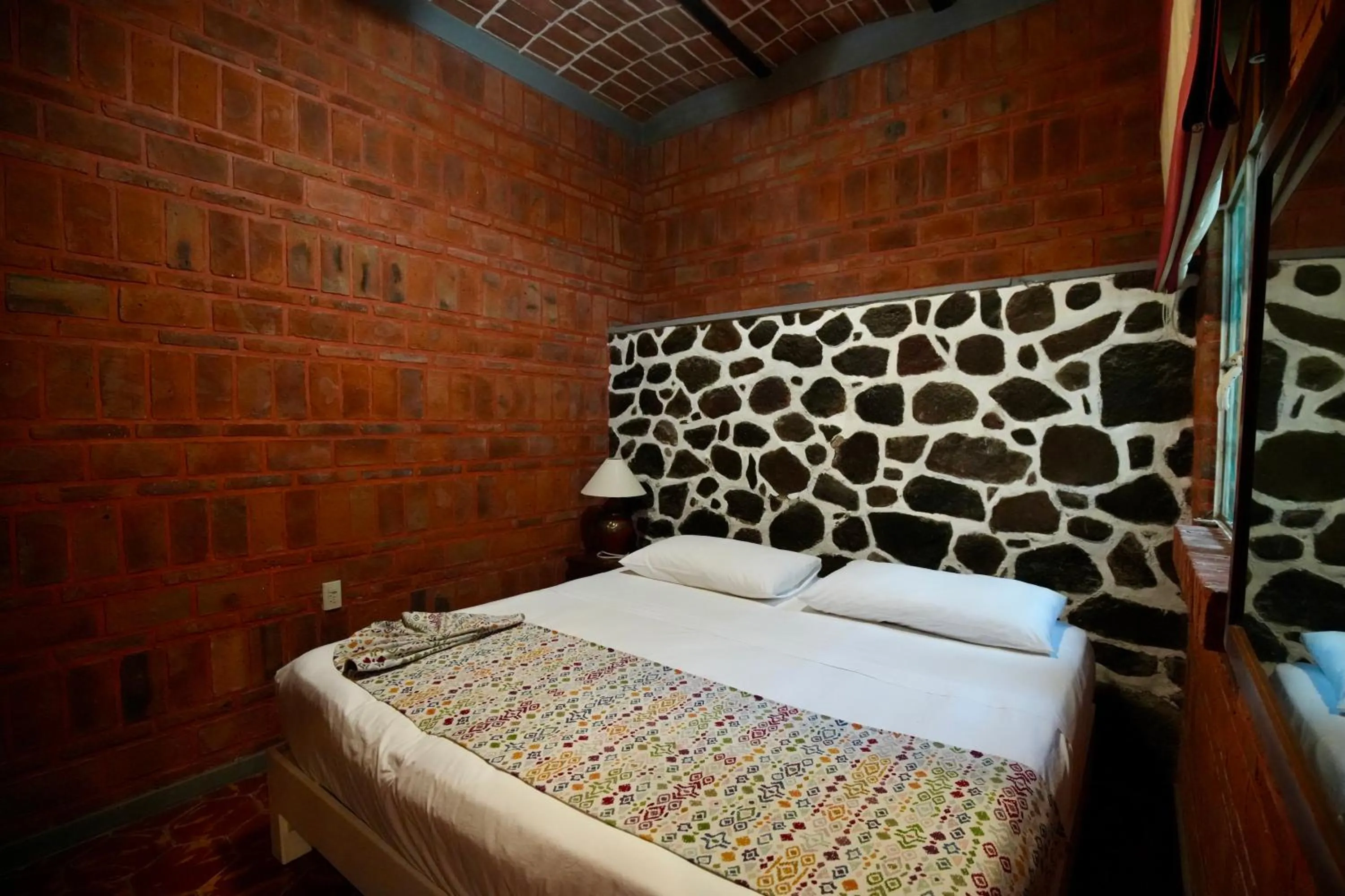 Bedroom, Bed in Mama Chuy Hotel & Villas Ajijic