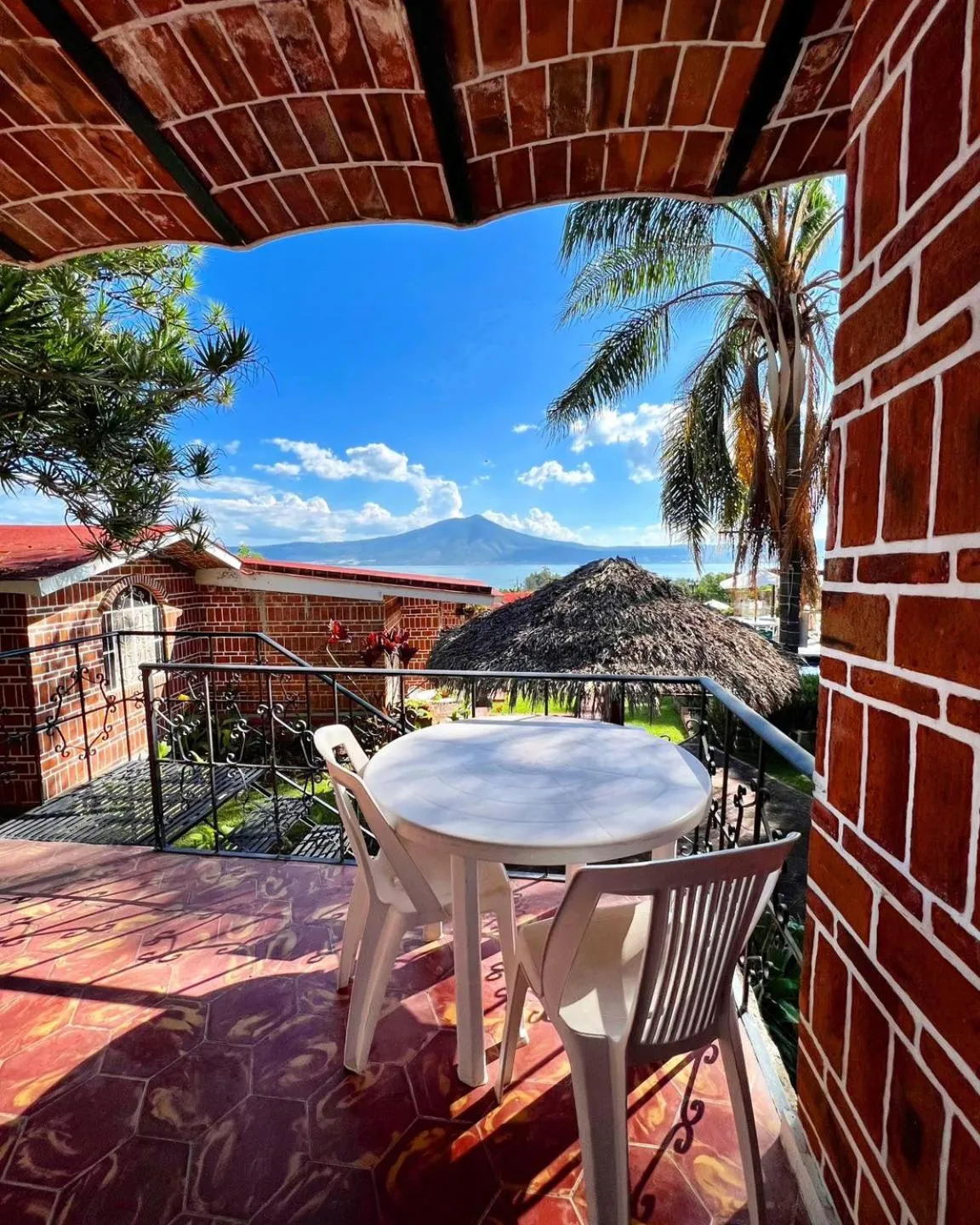Balcony/Terrace in Mama Chuy Hotel & Villas Ajijic