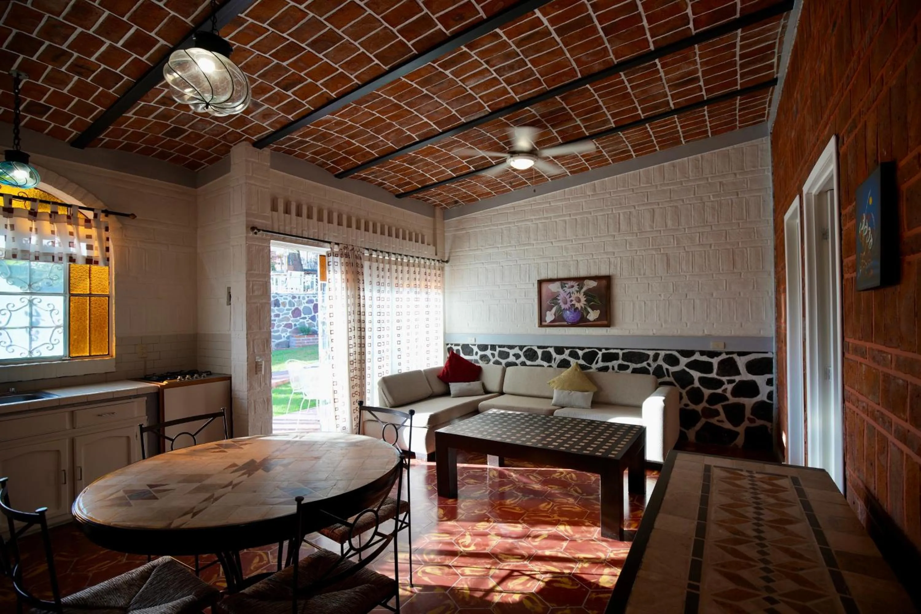 Seating area in Mama Chuy Hotel & Villas Ajijic