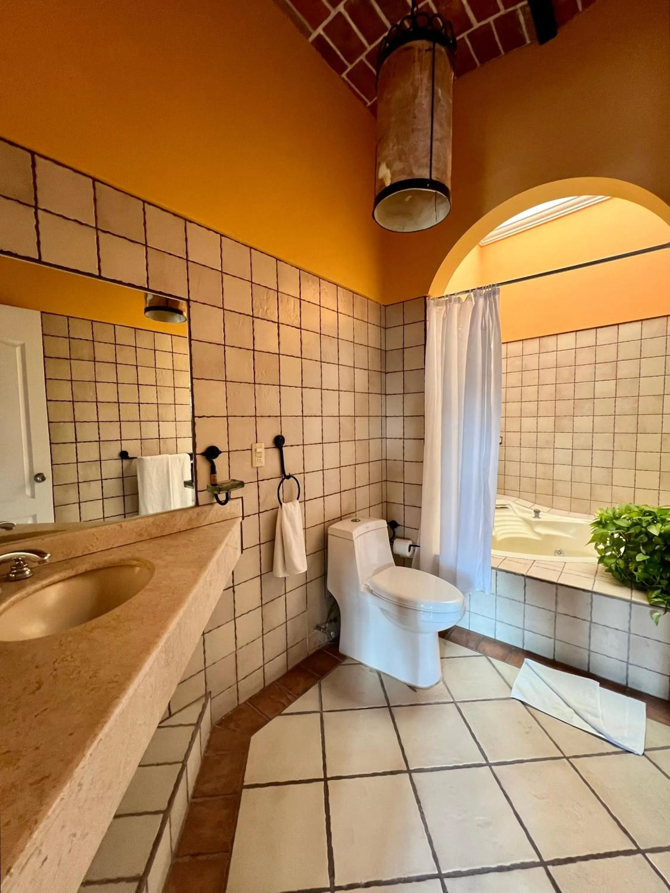 Bathroom in Mama Chuy Hotel & Villas Ajijic