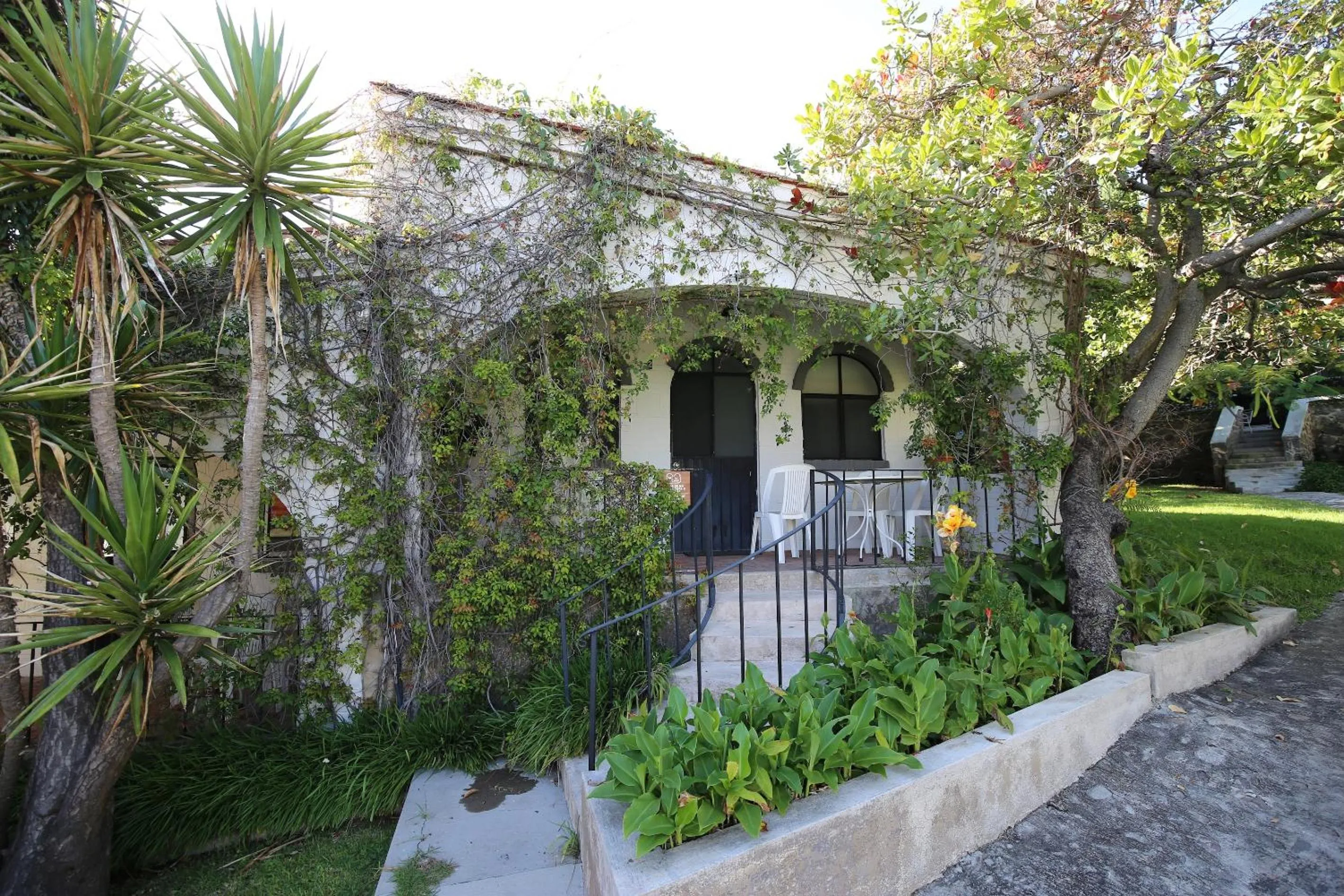 Garden view in Mama Chuy Hotel & Villas Ajijic