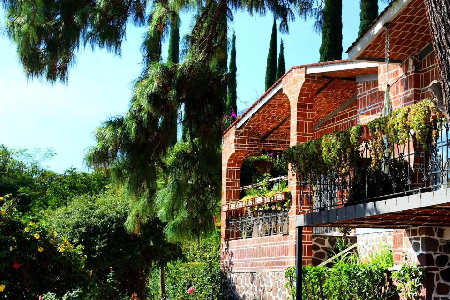 Balcony/Terrace in Mama Chuy Hotel & Villas Ajijic