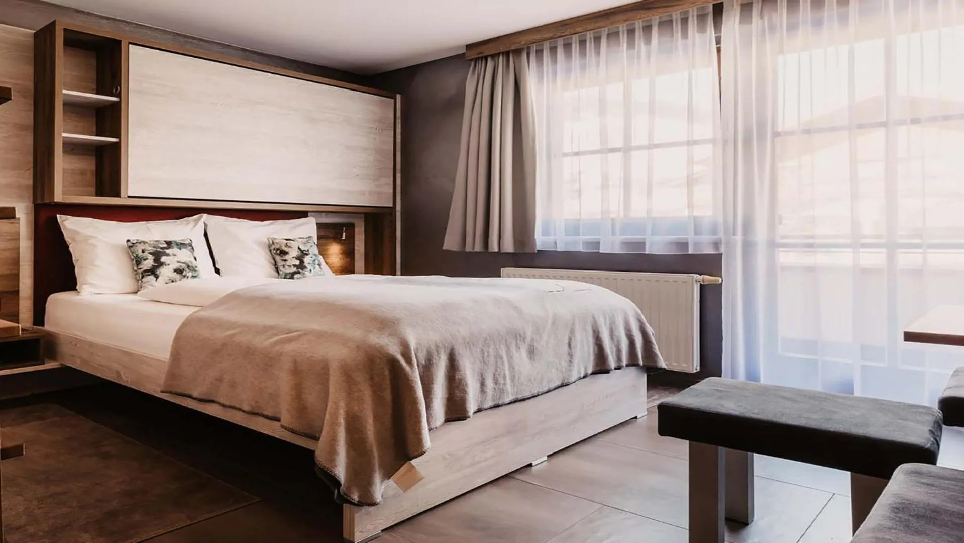 Bedroom, Bed in Hofgut Apartment & Lifestyle Resort Wagrain