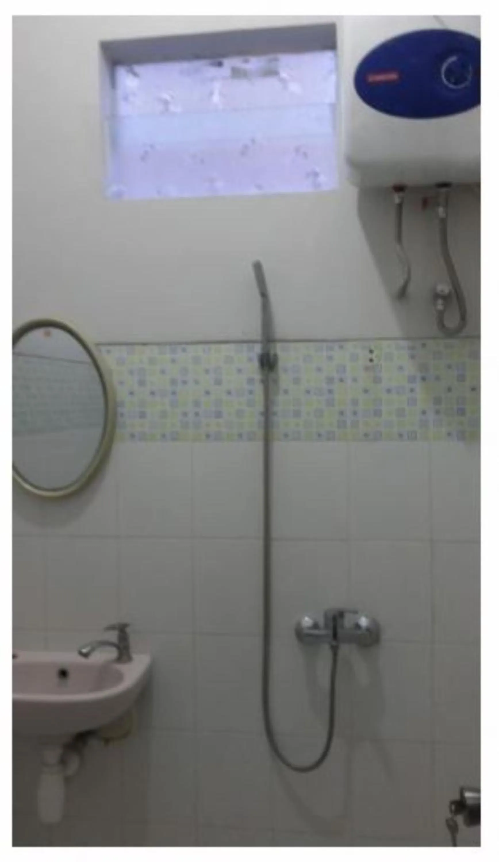 Bathroom in Siwalankerto F7