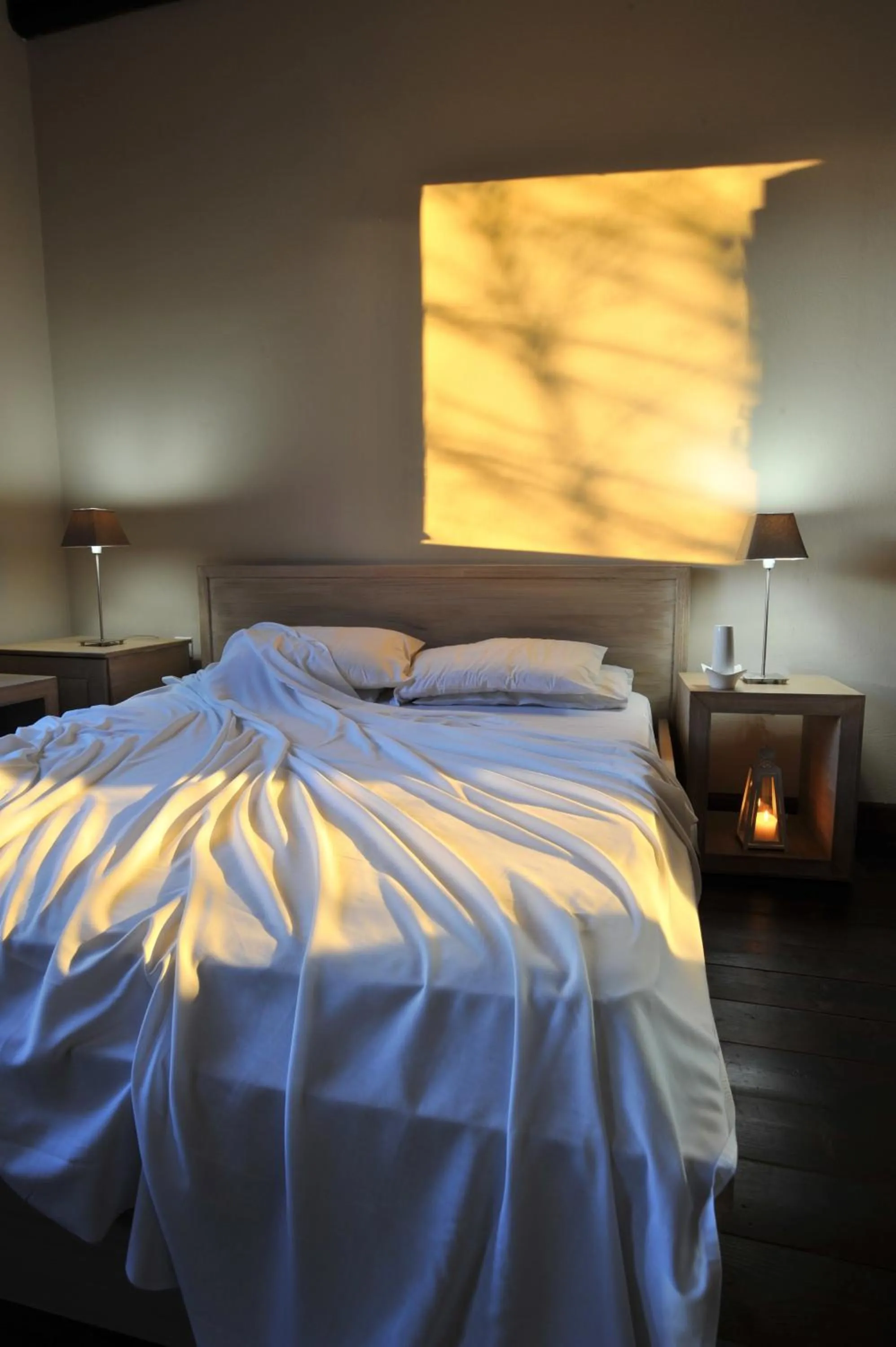 Bed in Κonitsa Gefyri hotel