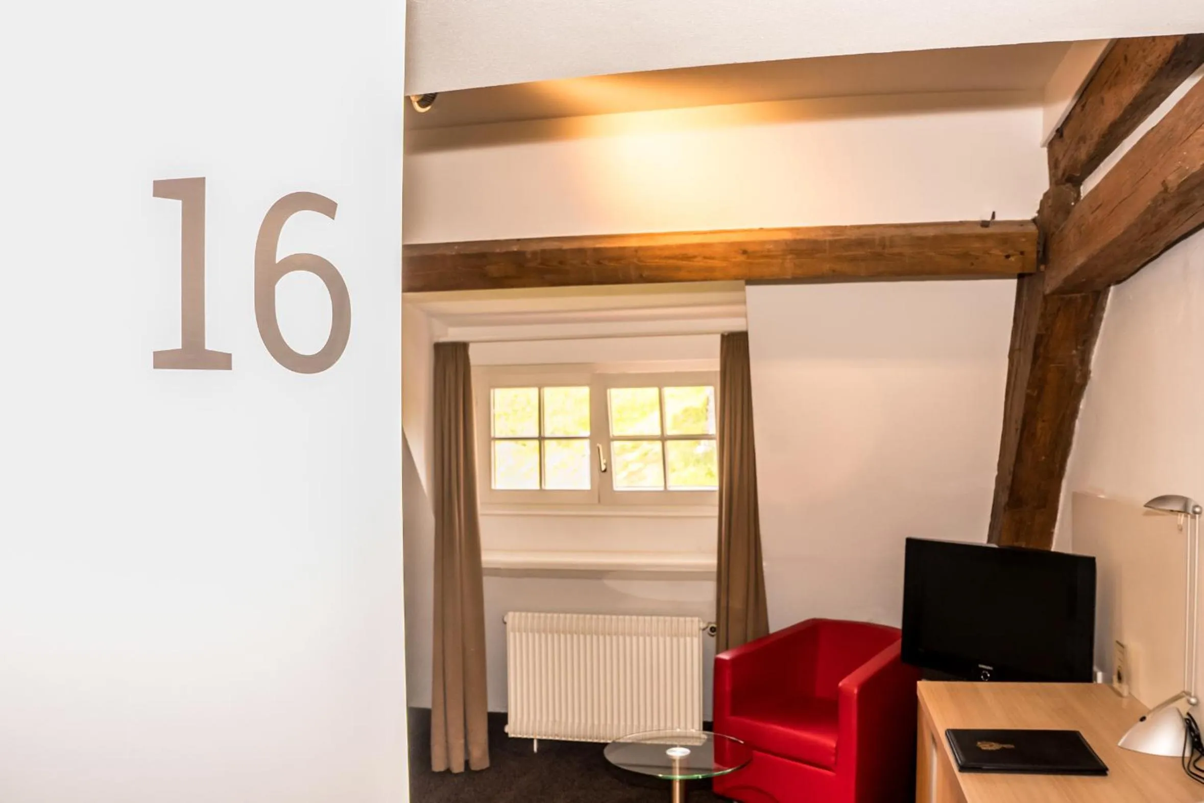 Photo of the whole room in Hotel Hofgut Hohenkarpfen