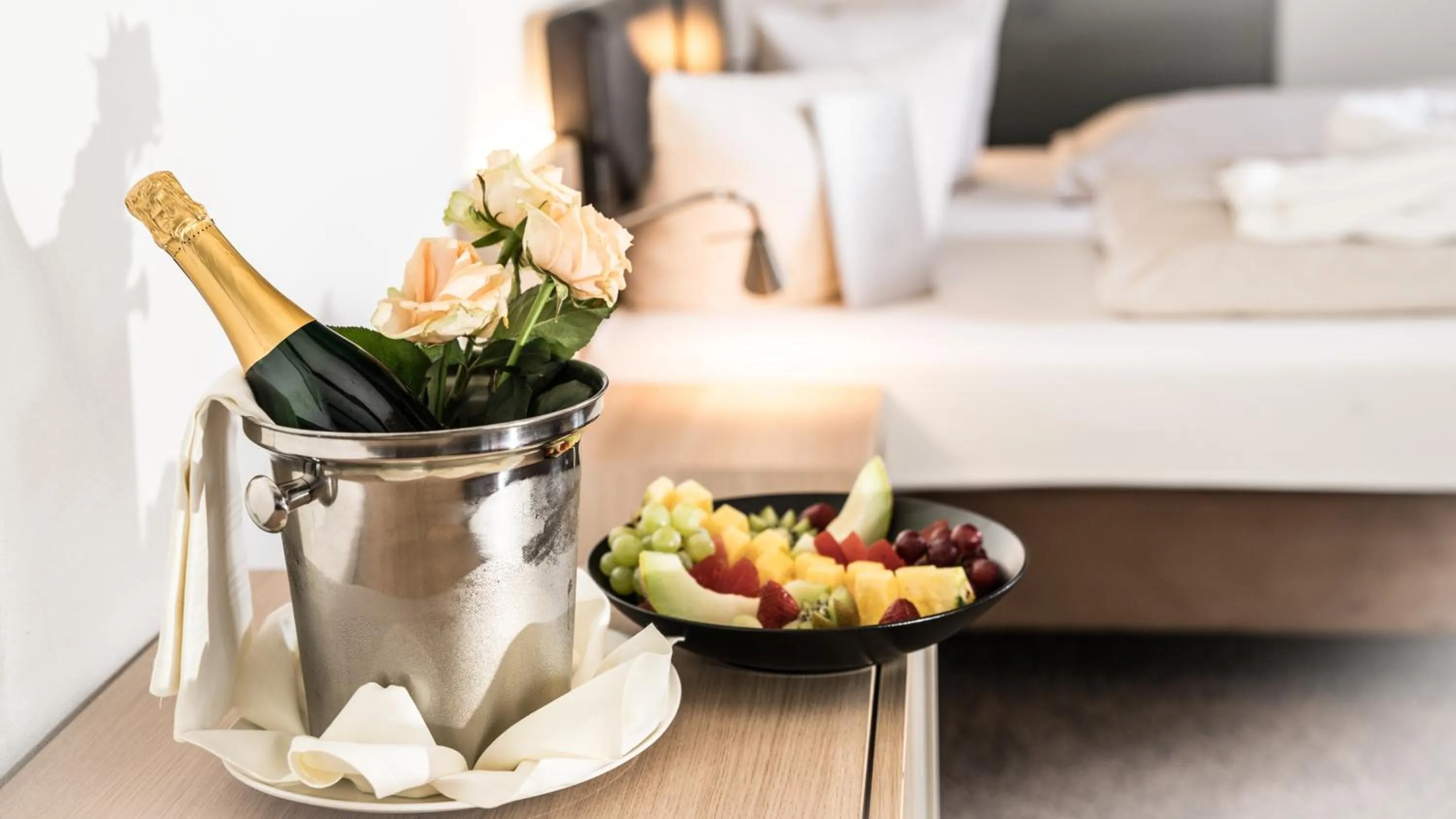 Photo of the whole room, Bed in Hotel Hofgut Hohenkarpfen