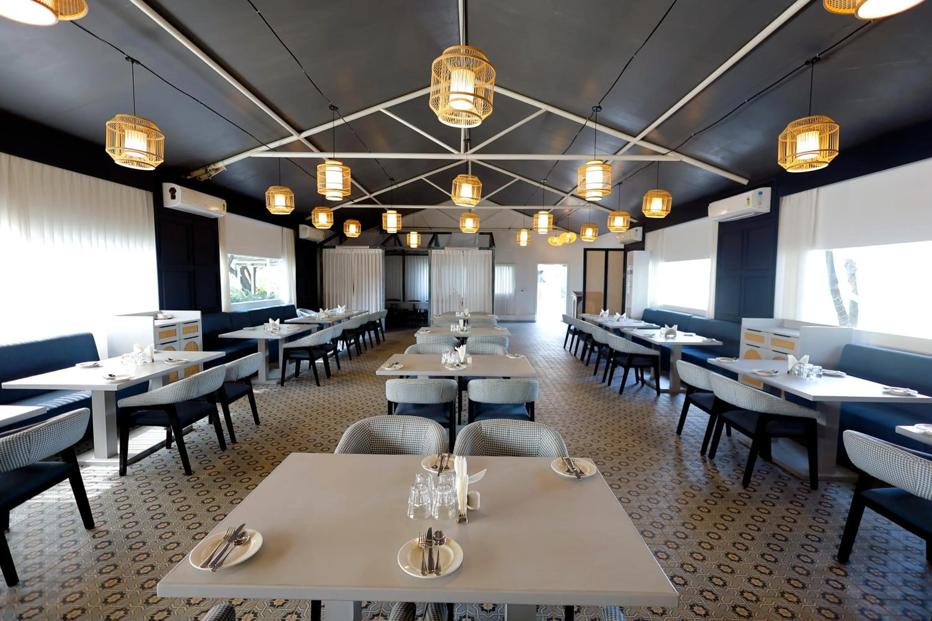 Restaurant/places to eat in The Fern Seaside Luxurious Tent Resort Daman, Series by Marriott