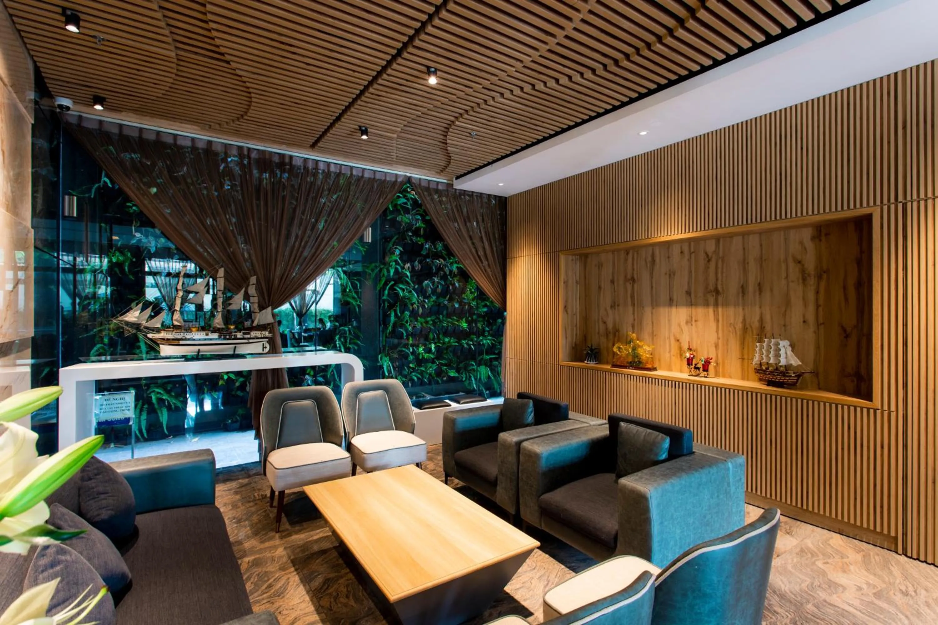 Lobby or reception in Northern Charm Hotel