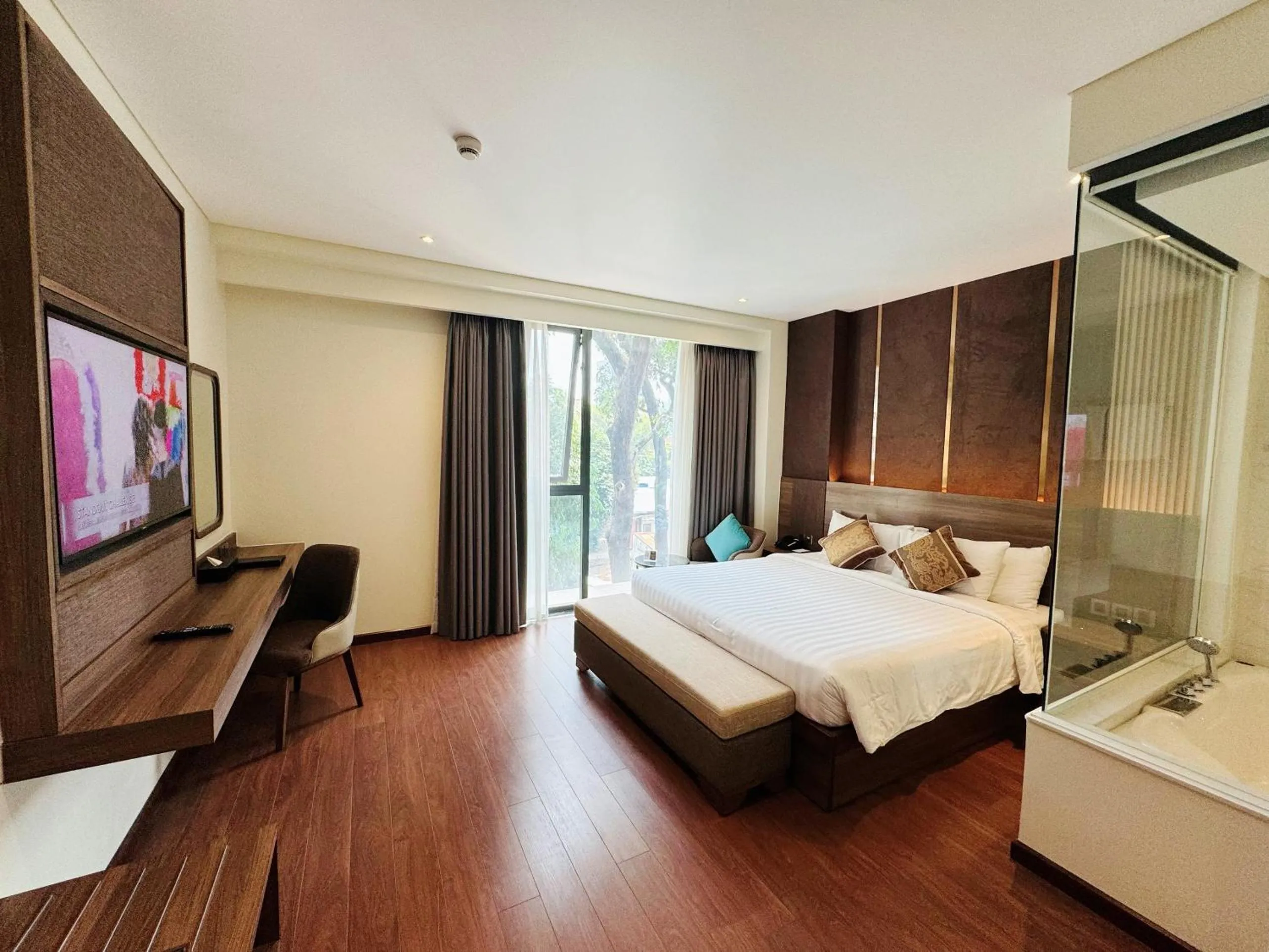 View (from property/room), Bed in Northern Charm Hotel