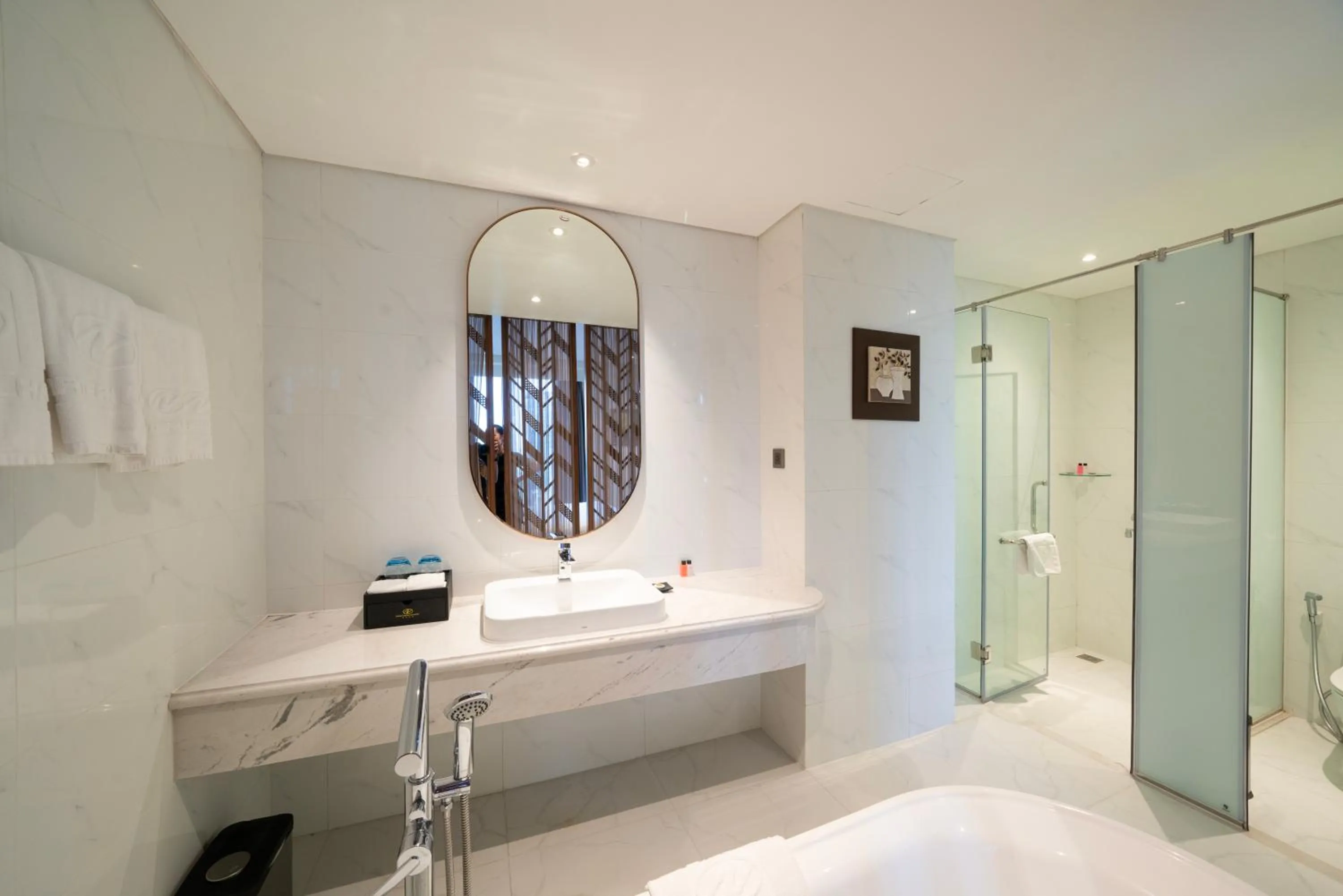 Shower in Northern Charm Hotel