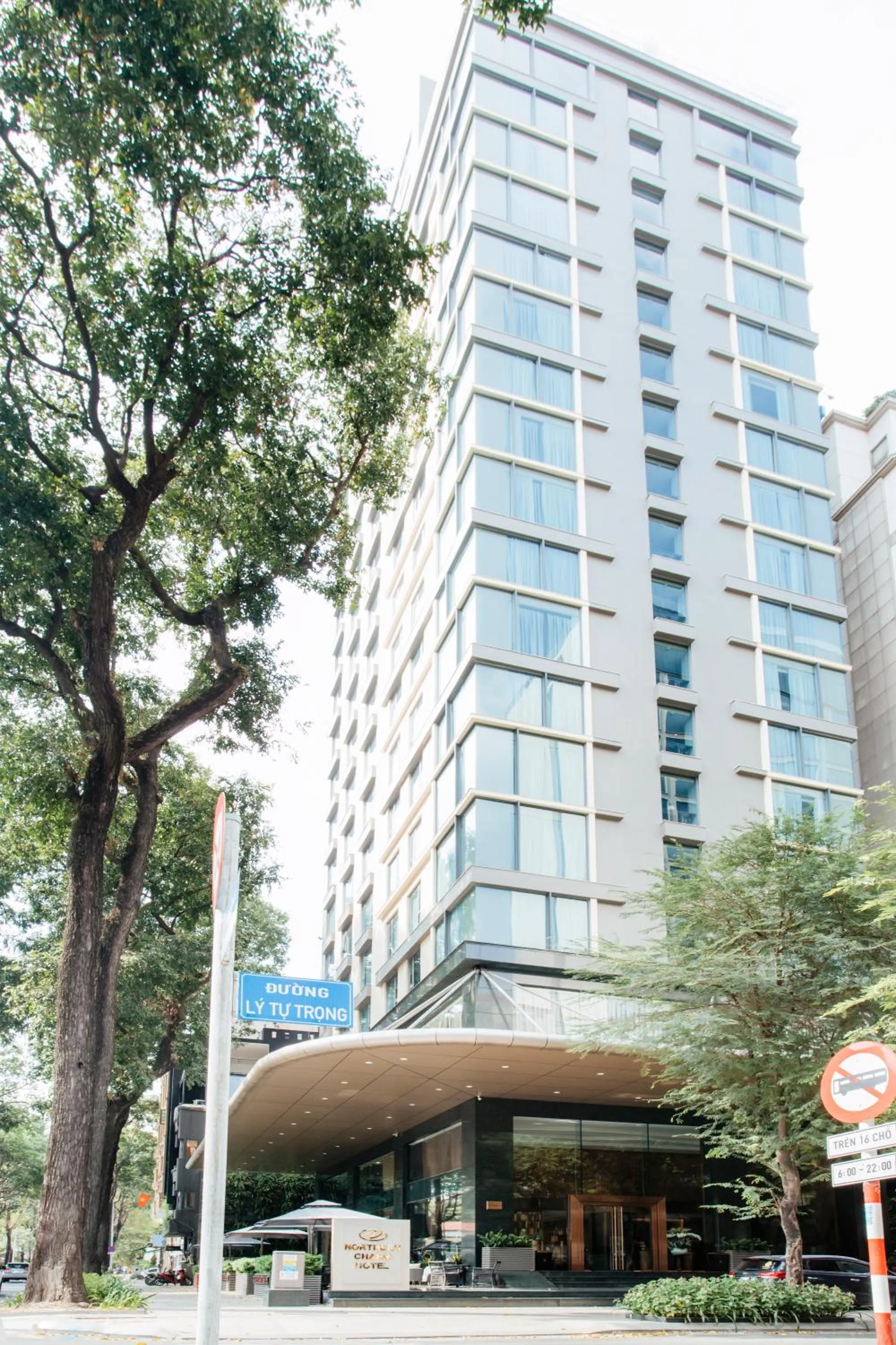 Property building in Northern Charm Hotel