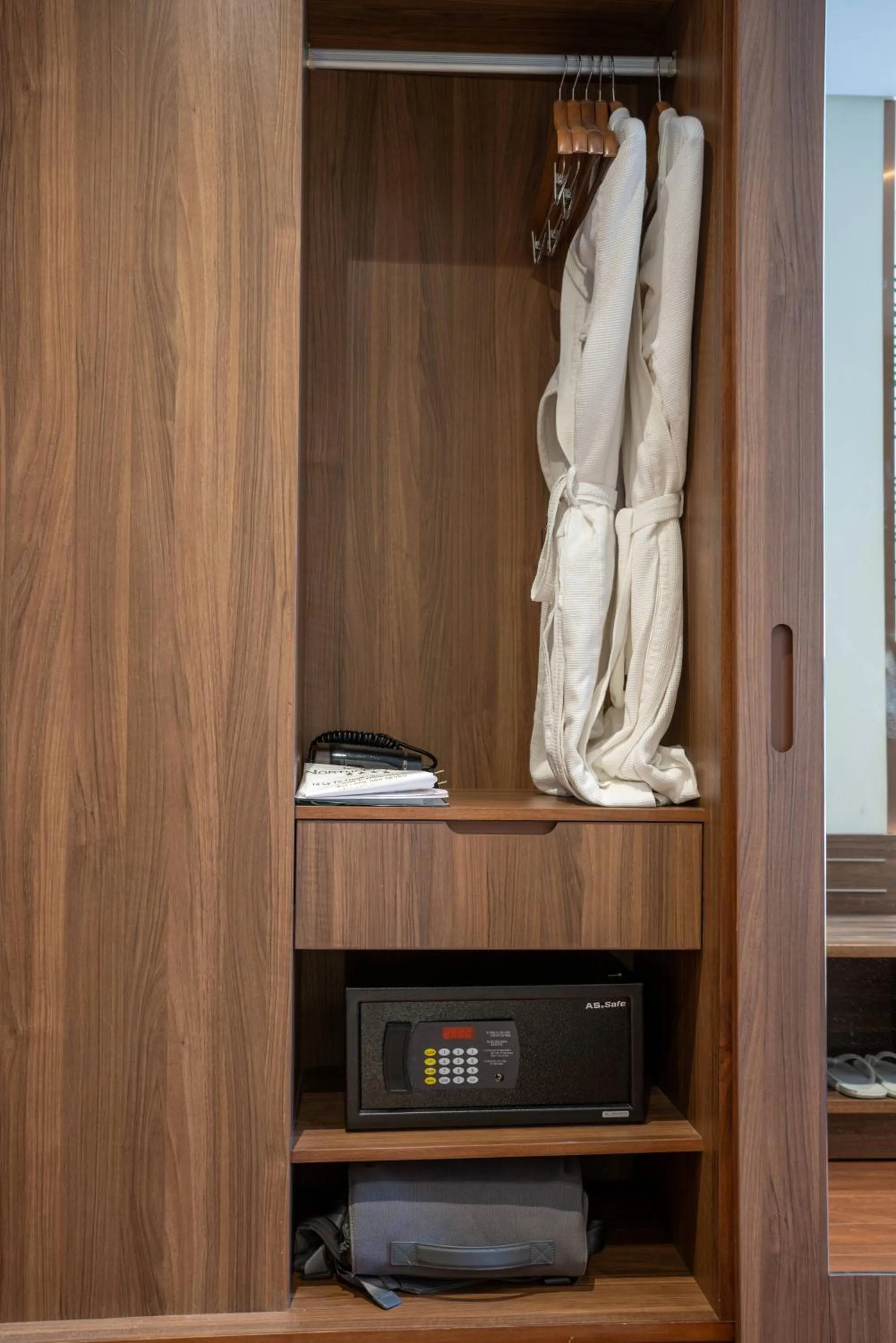 wardrobe in Northern Charm Hotel
