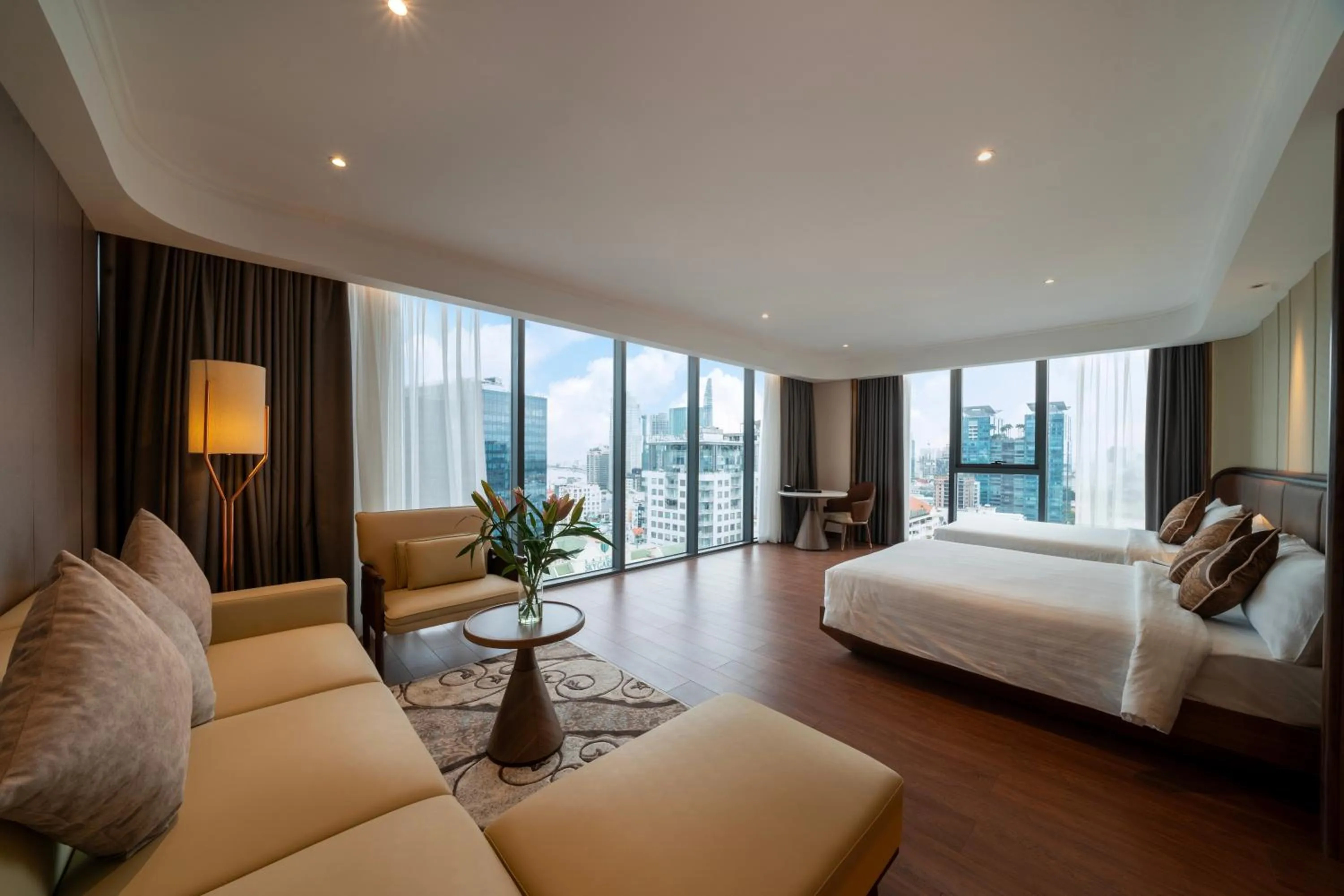 Living room, Bed in Northern Charm Hotel